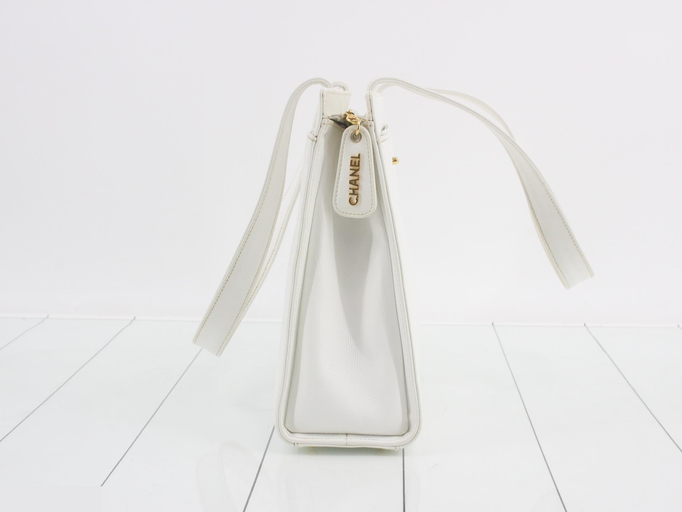 Coco Mark Turnlock Handbag, with sticker, serial number 5, 5245034, White — view 4