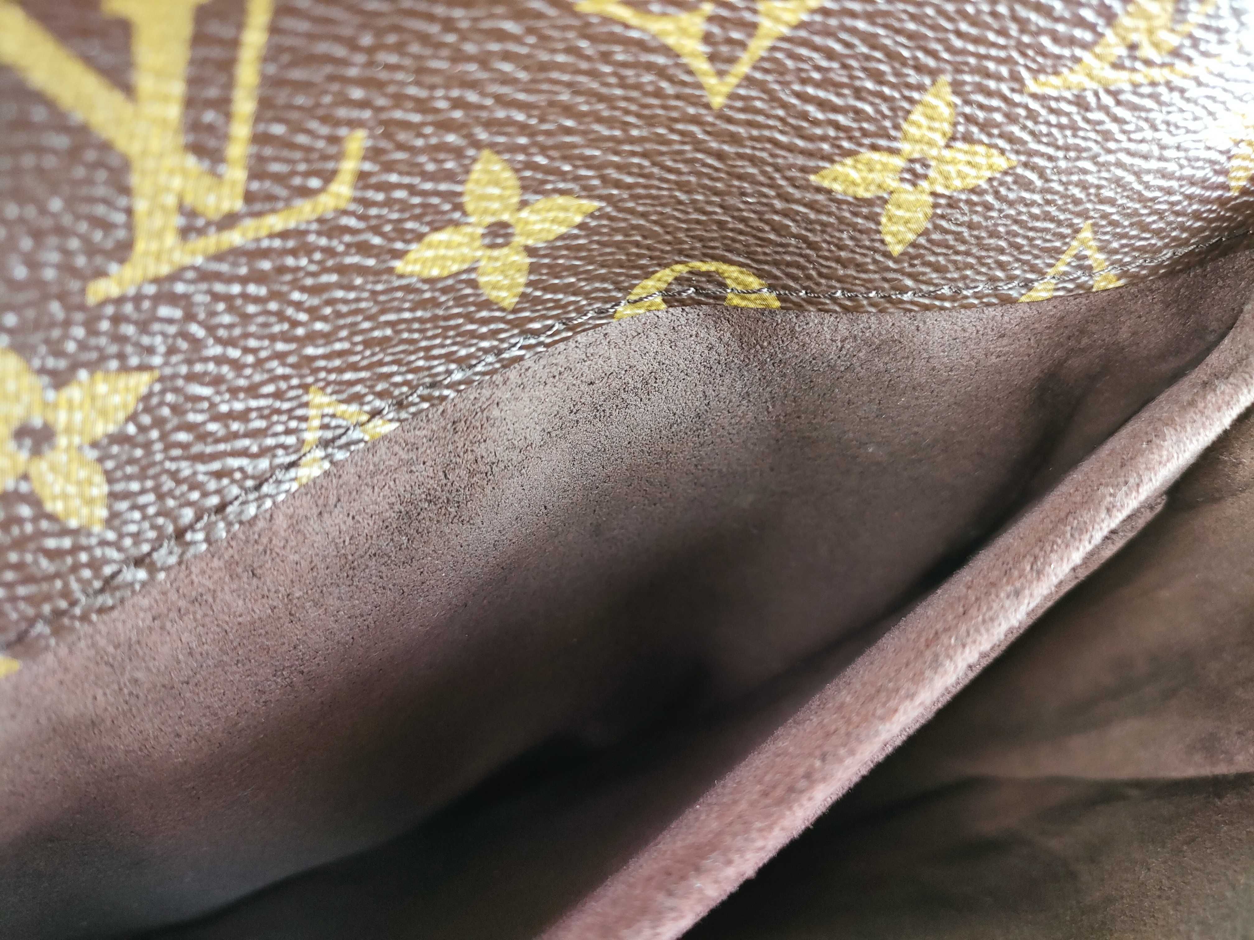 Monogram Pochette Métis Shoulder Handbag — view 13