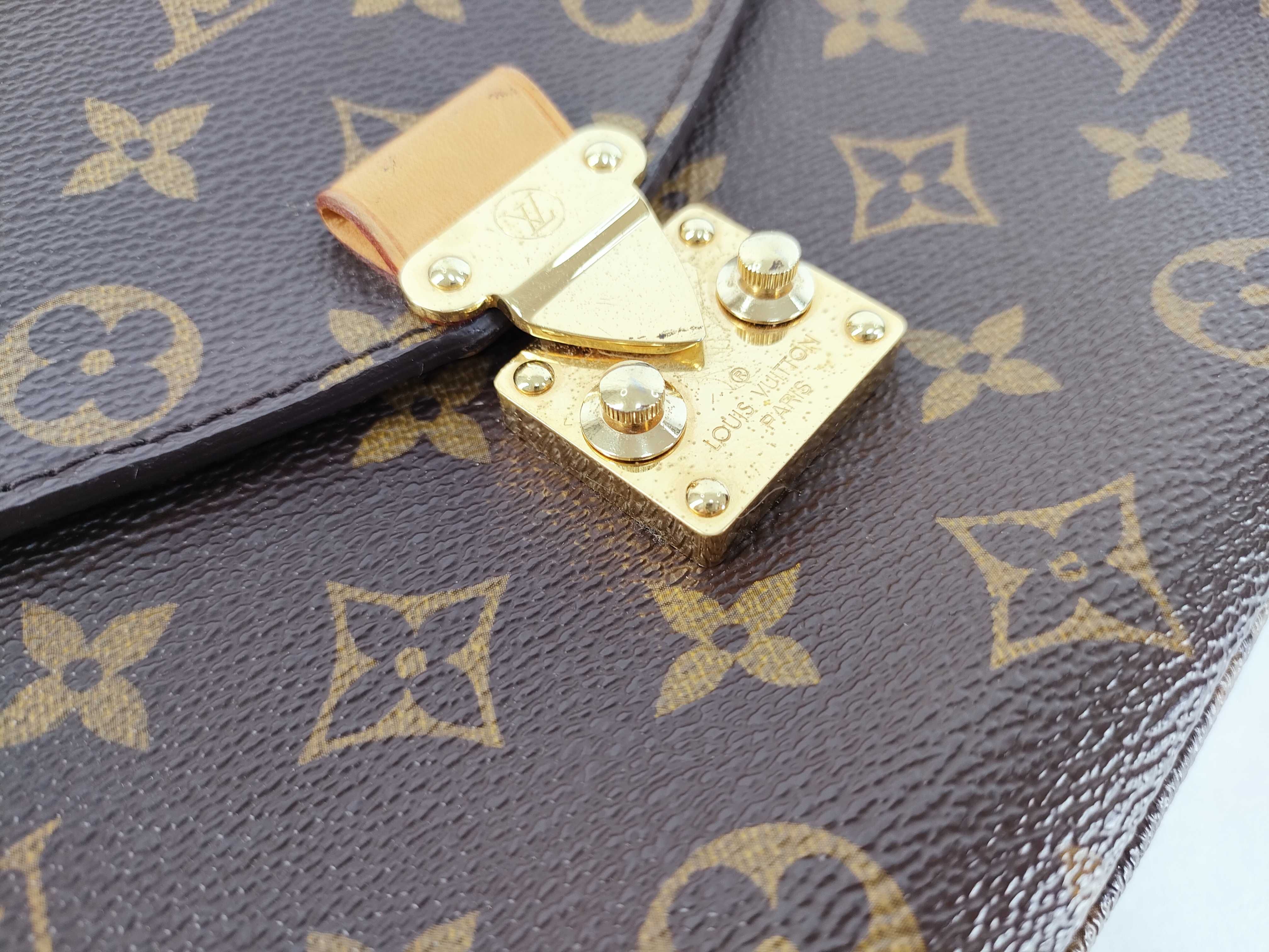Monogram Pochette Métis Shoulder Handbag — view 8