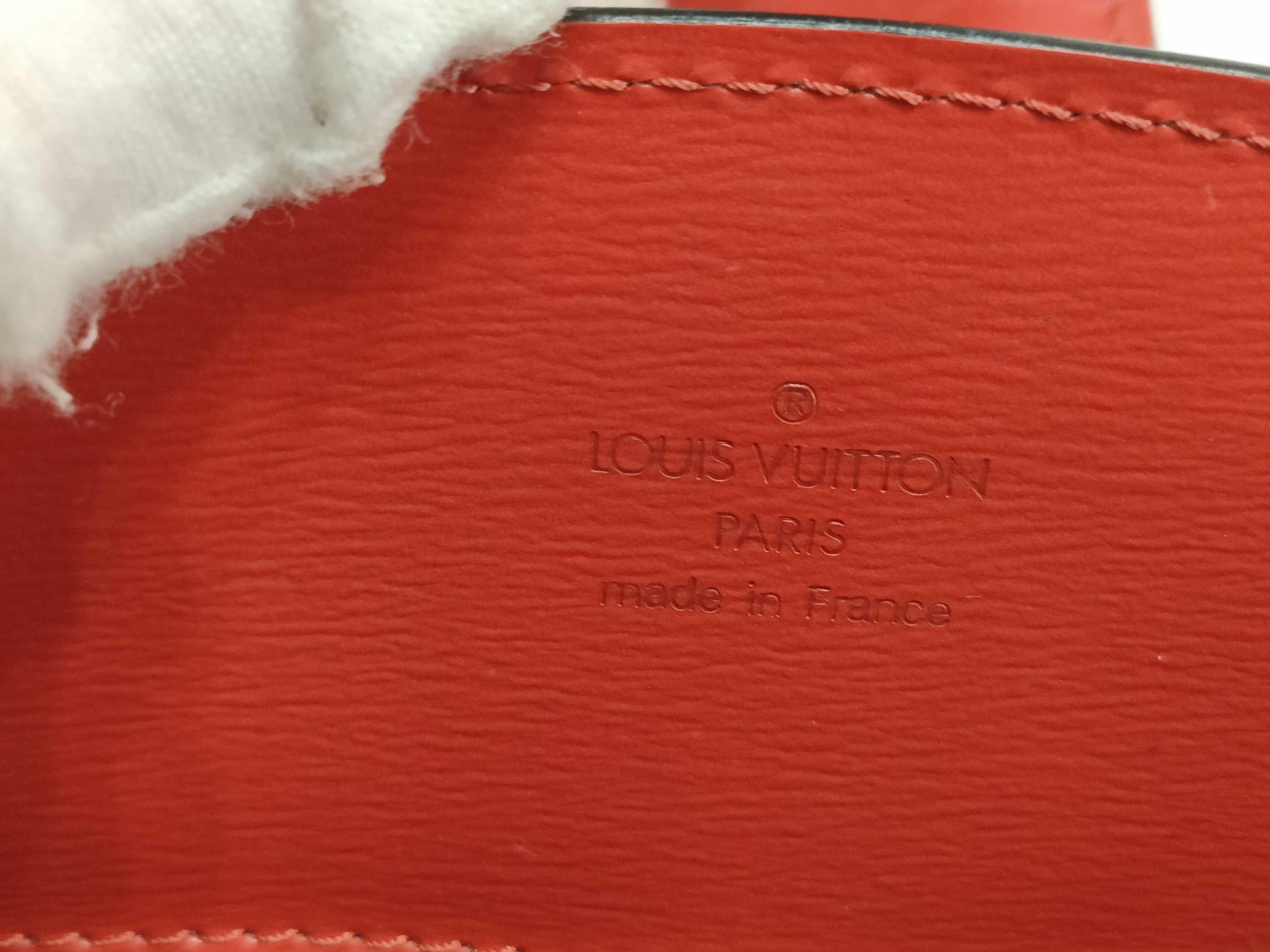 Epi Leather Cluny Red Shoulder Bag — view 12
