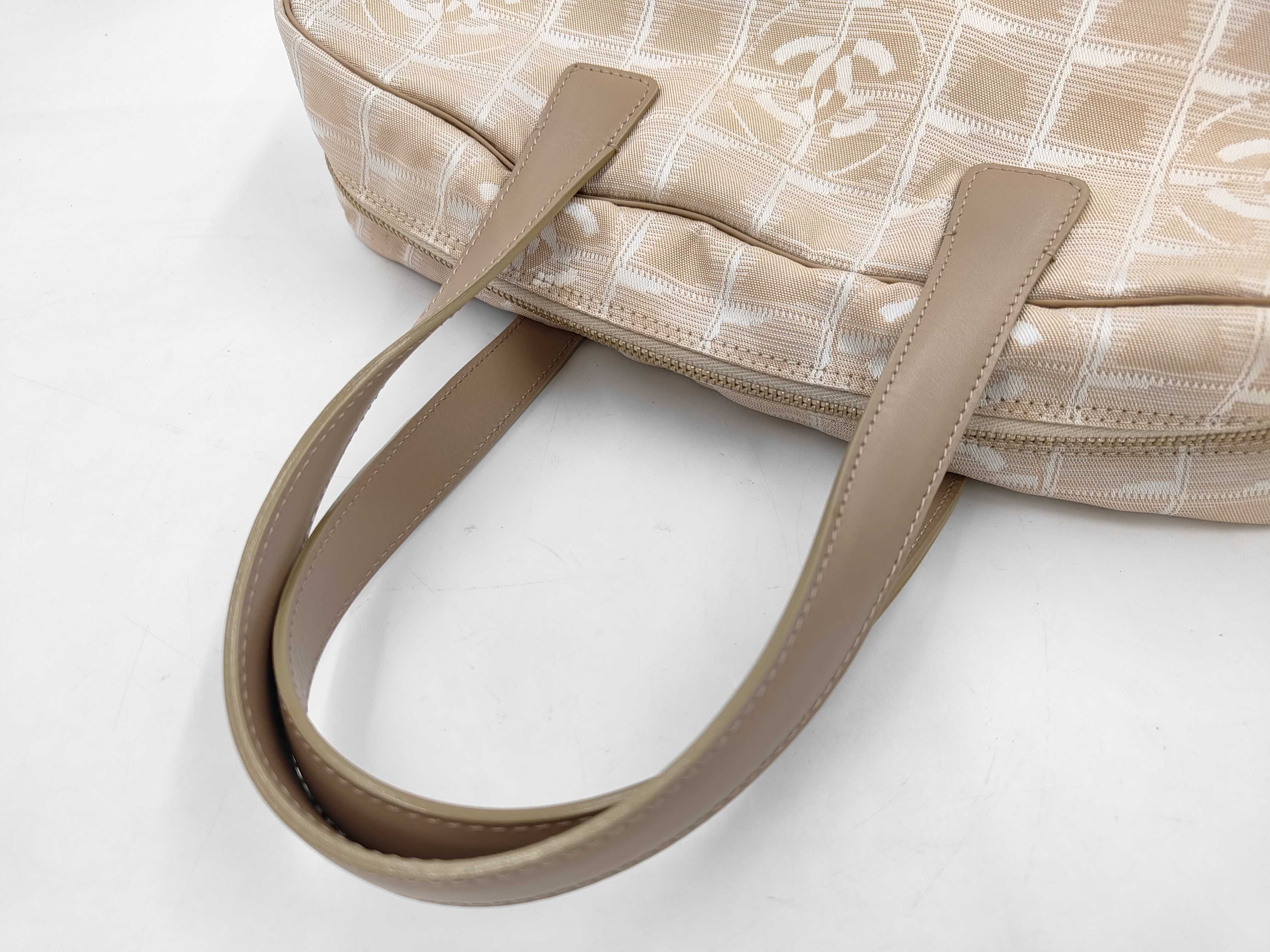 New Travel Line Handbag — view 3