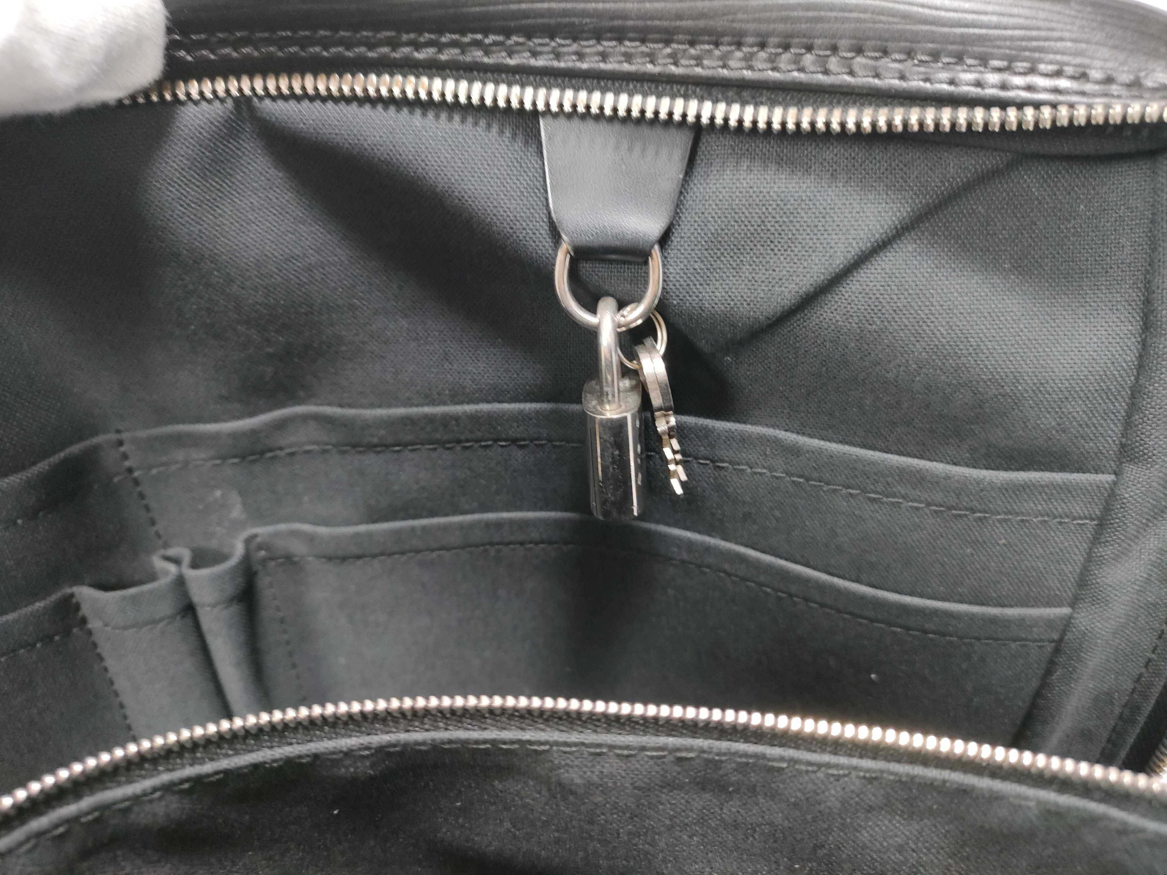 Epi Louis Vuitton Epi Business Bag — view 15