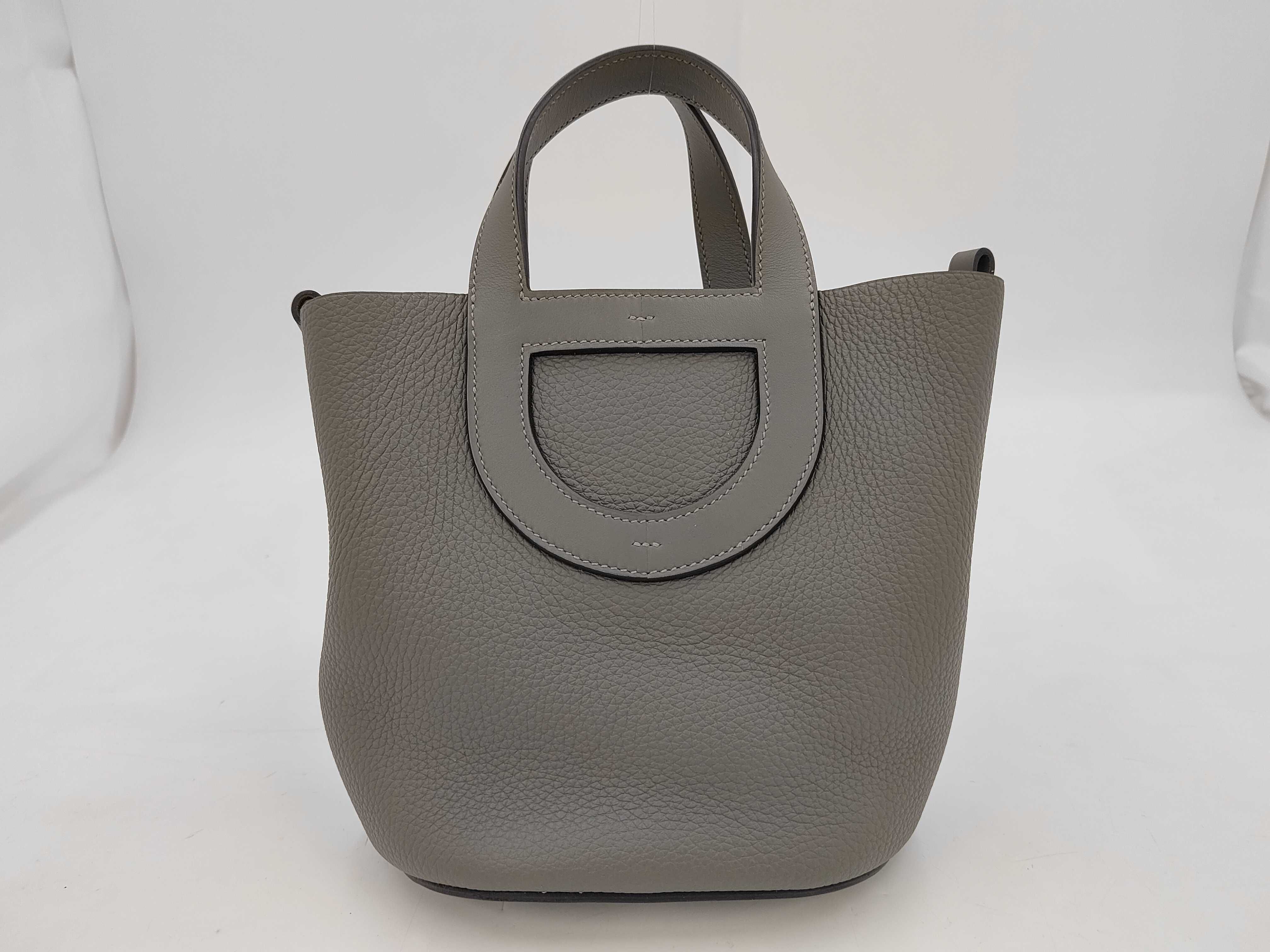 In the Loop 18 Handbag, Taurillon Clemence Leather, Grimayer Leather, Gold Hardware