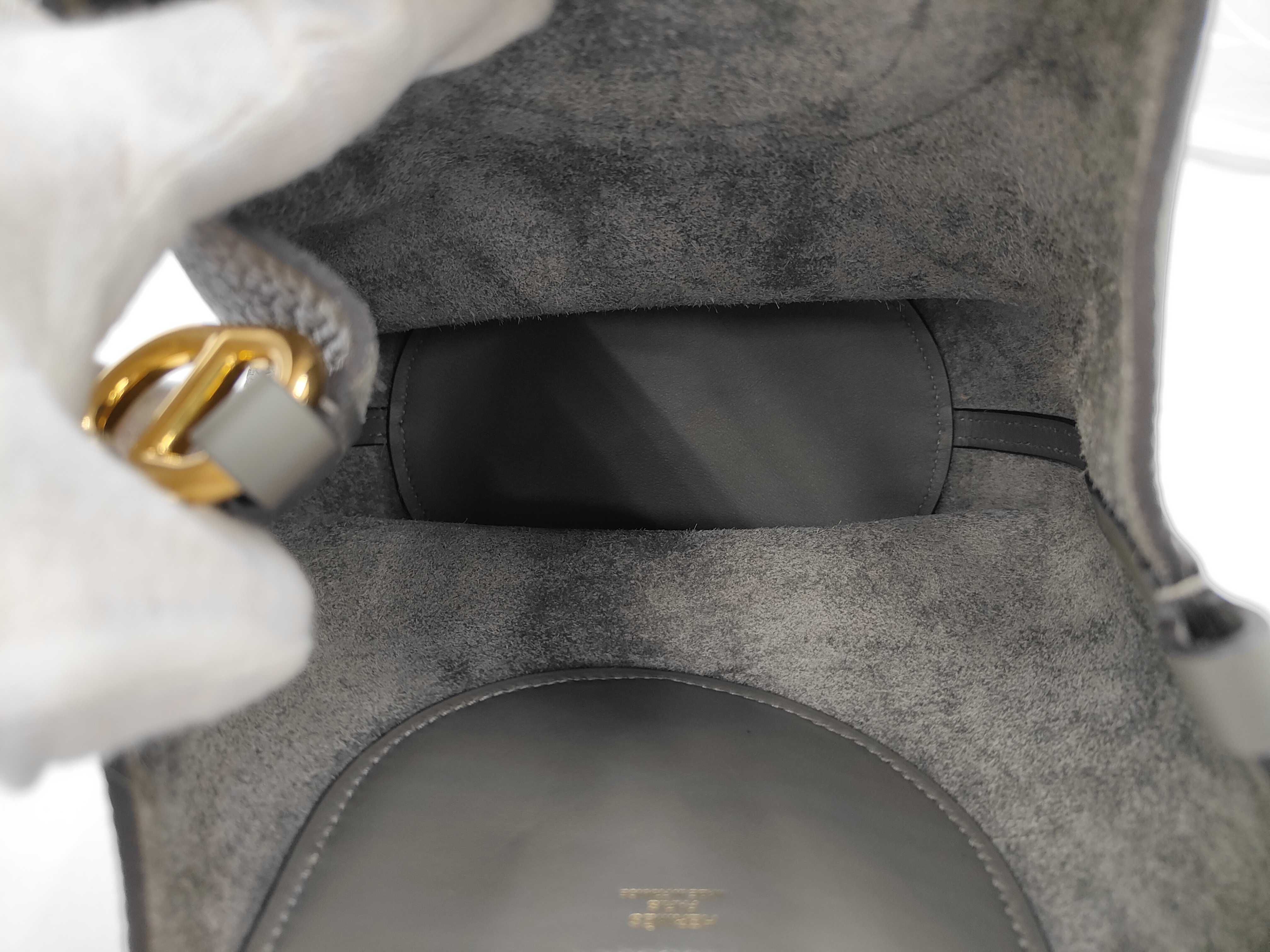 In the Loop 18 Handbag, Taurillon Clemence Leather, Grimayer Leather, Gold Hardware — view 8