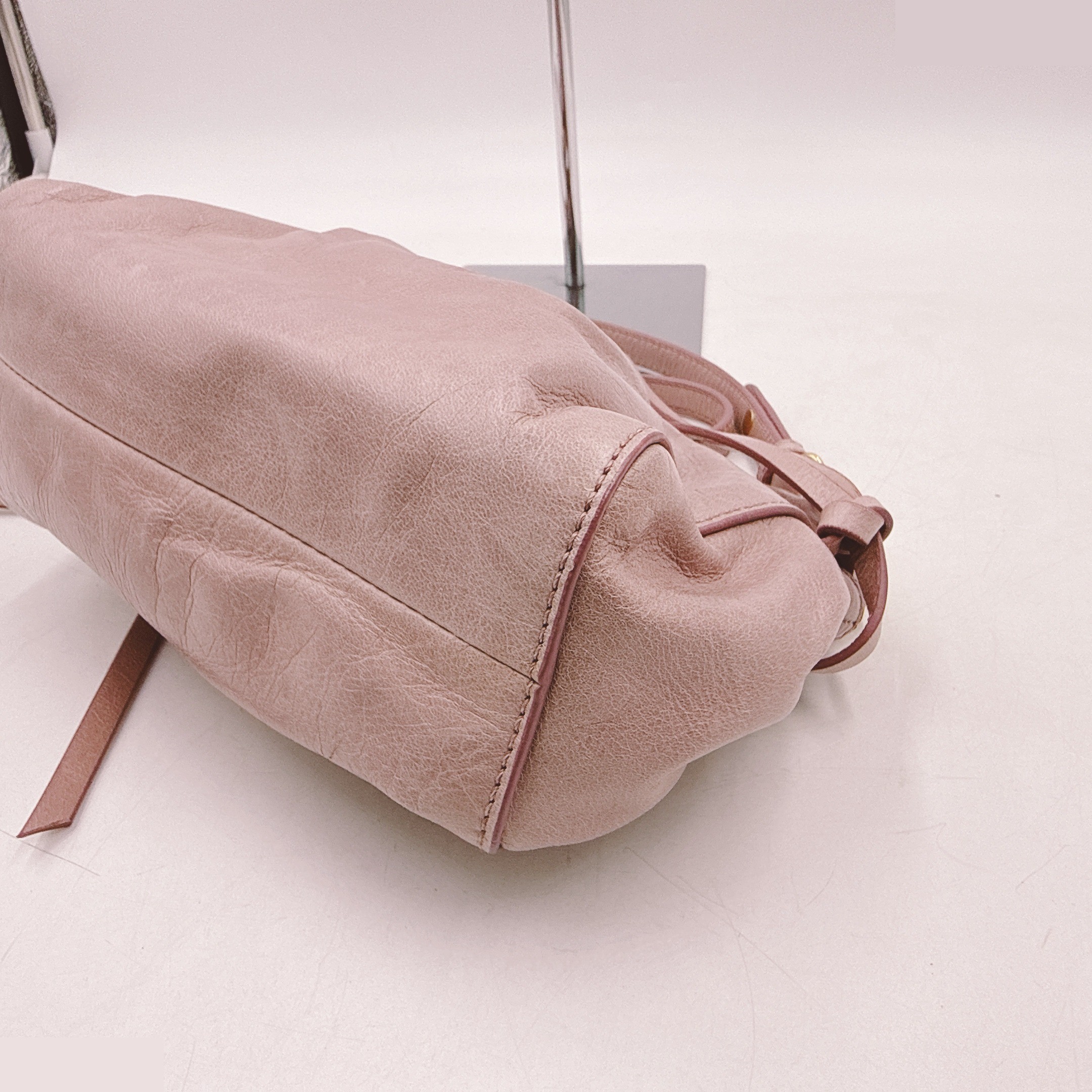 leather bag — view 5