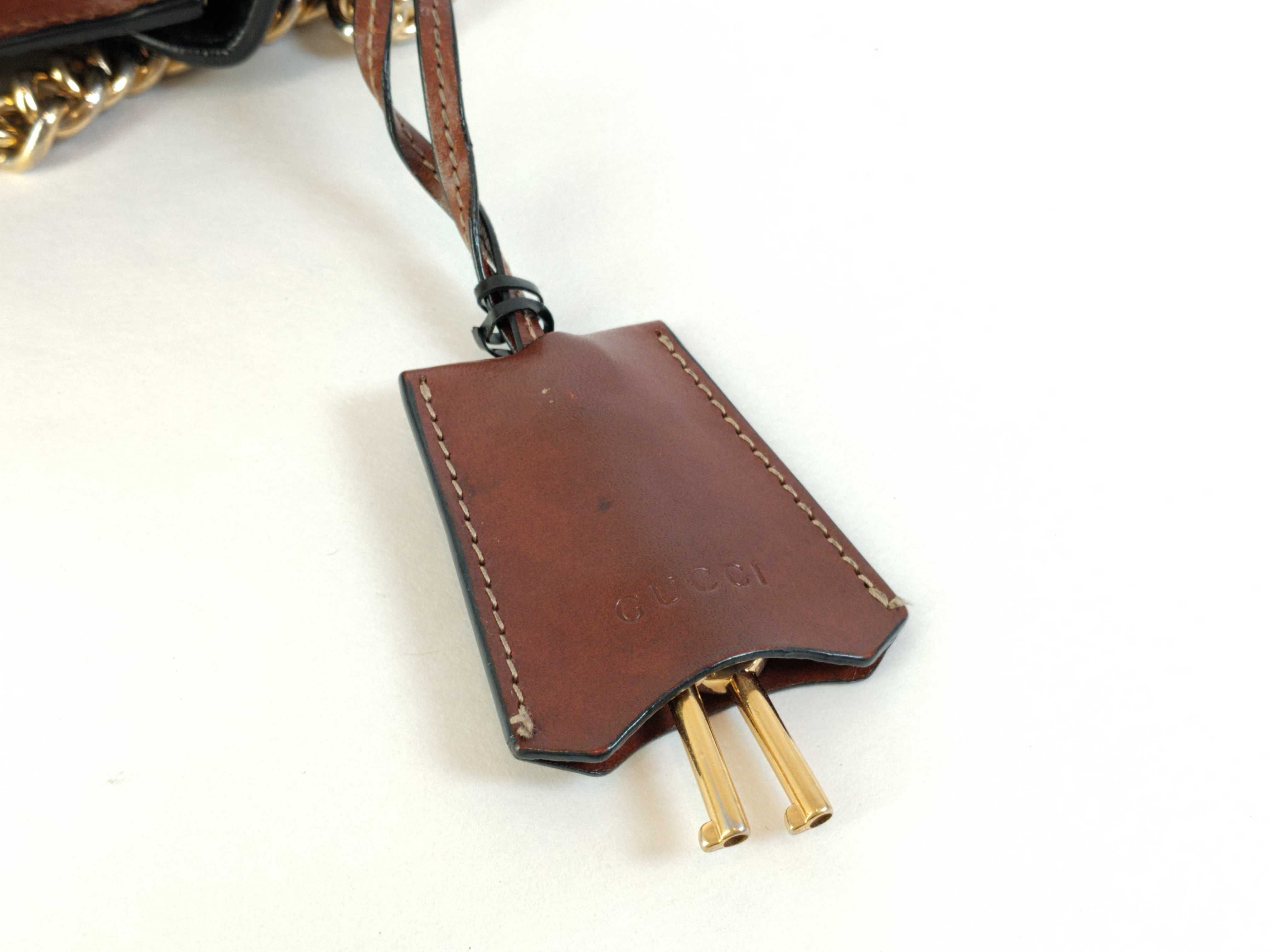 GG Supreme Padlock Chain Shoulder Bag — view 13