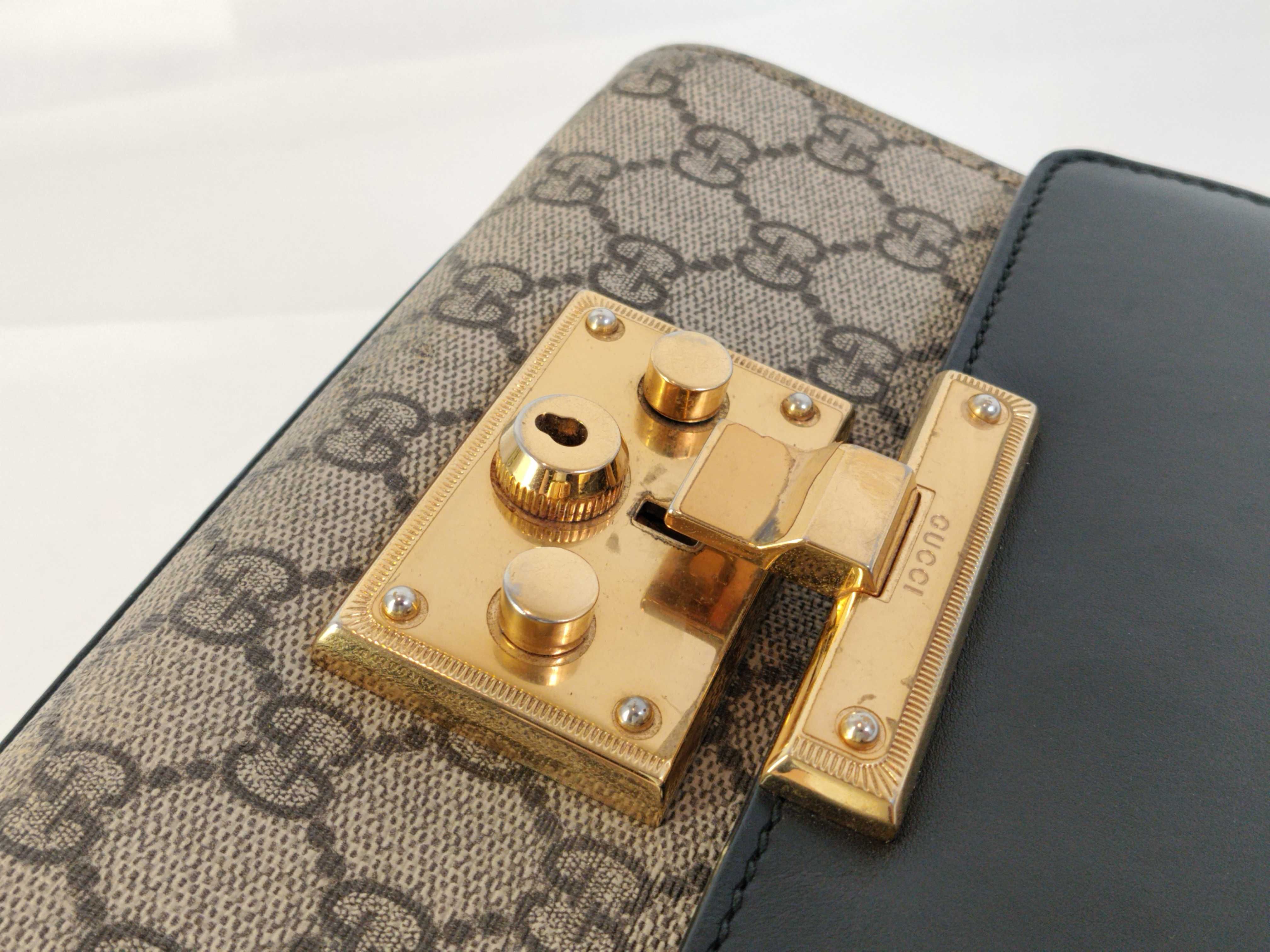 GG Supreme Padlock Chain Shoulder Bag — view 14