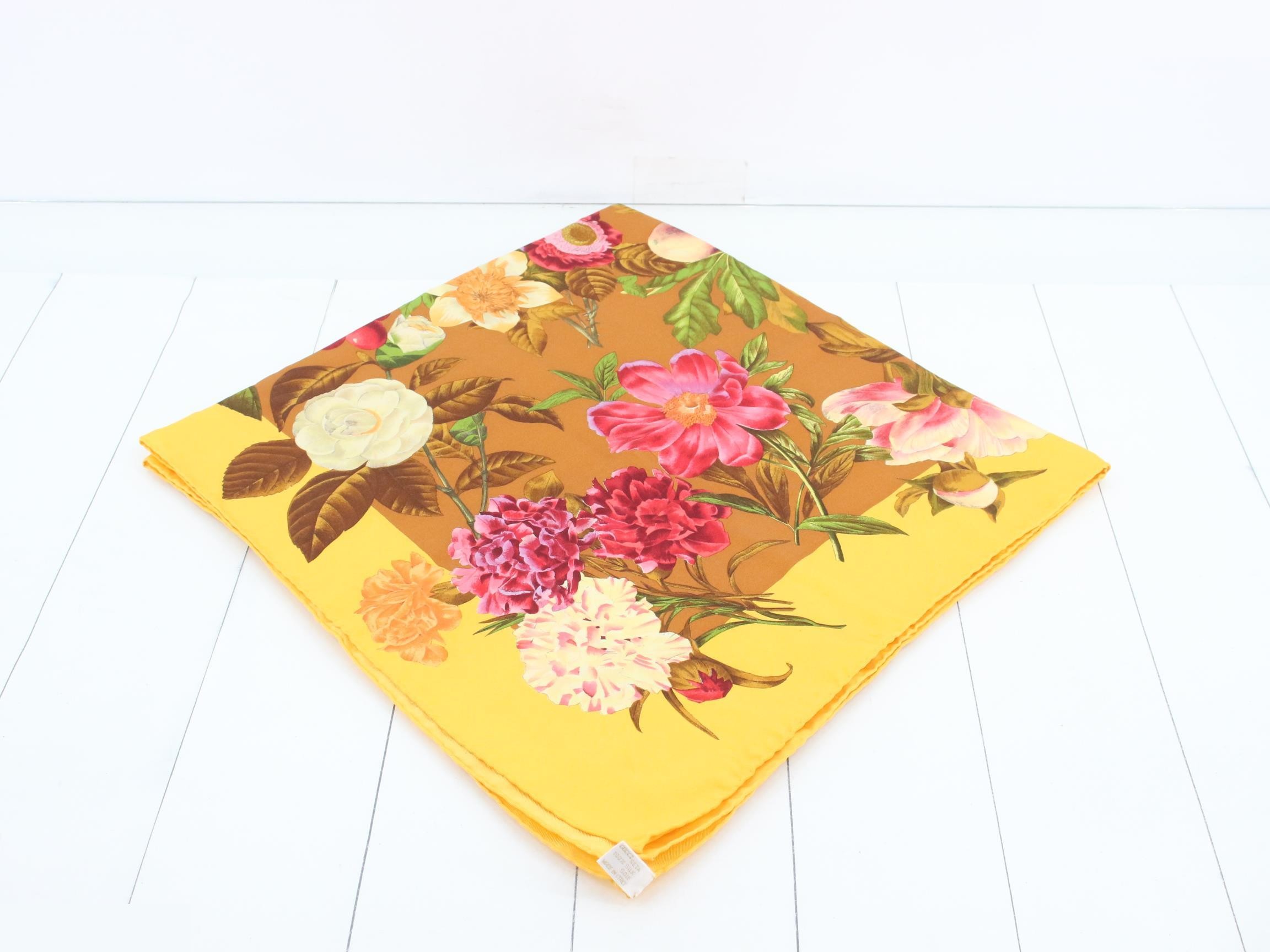scarf — view 2
