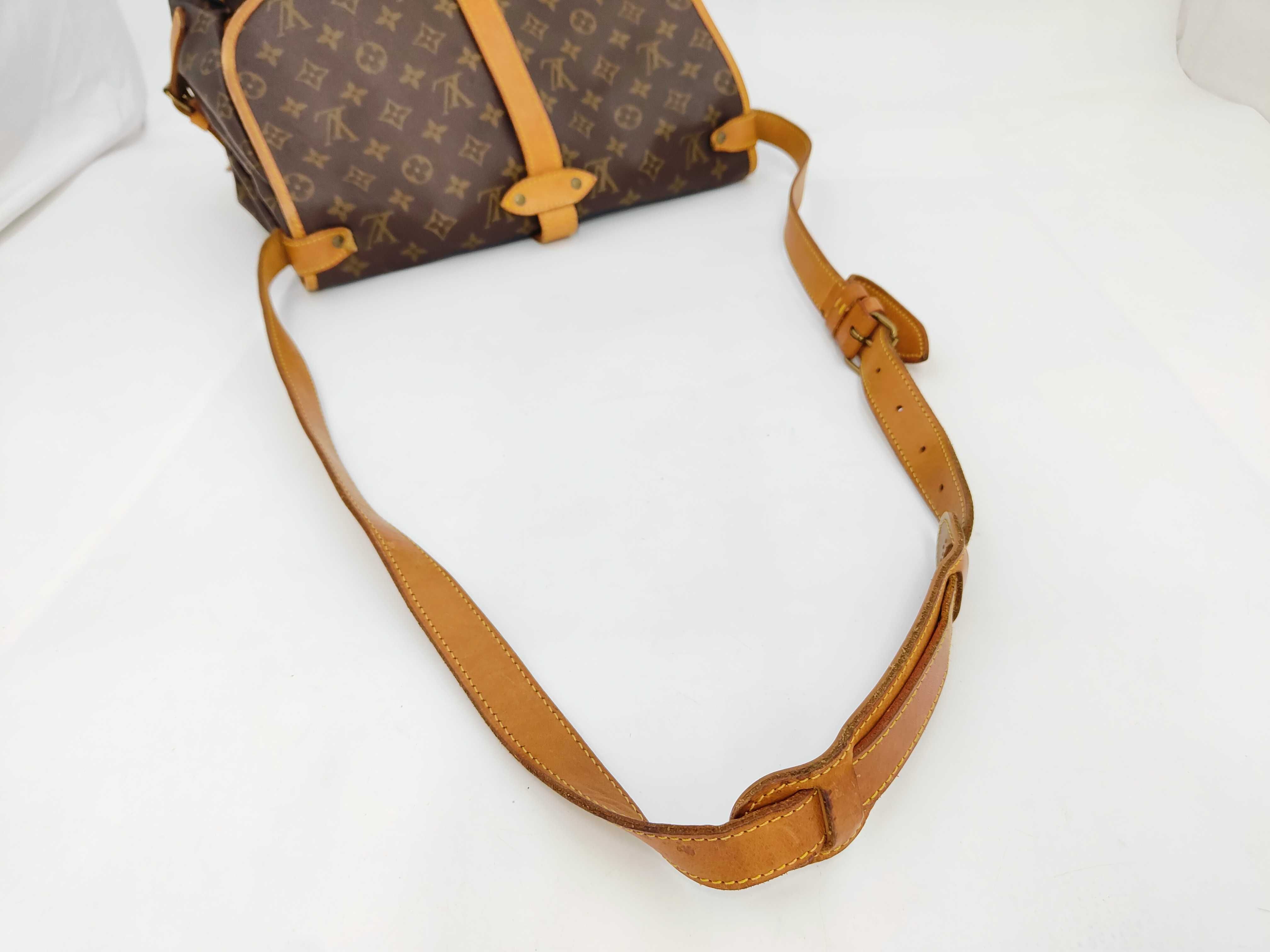 Monogram Brand Bag Saumur AR0952 Shoulder Bag — view 3