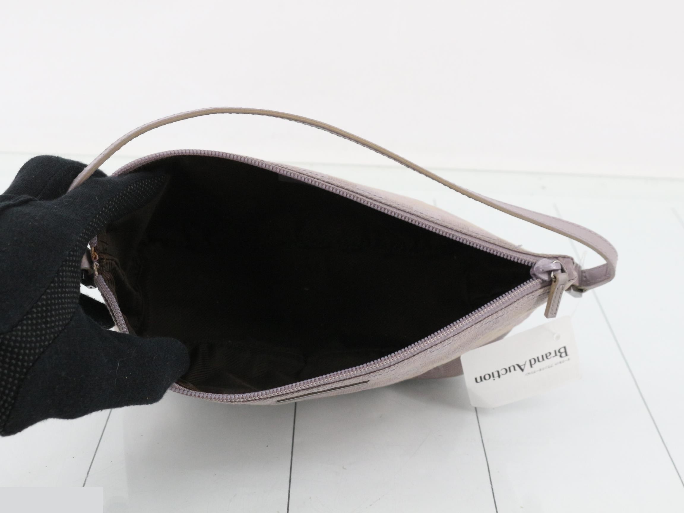 handbag — view 4