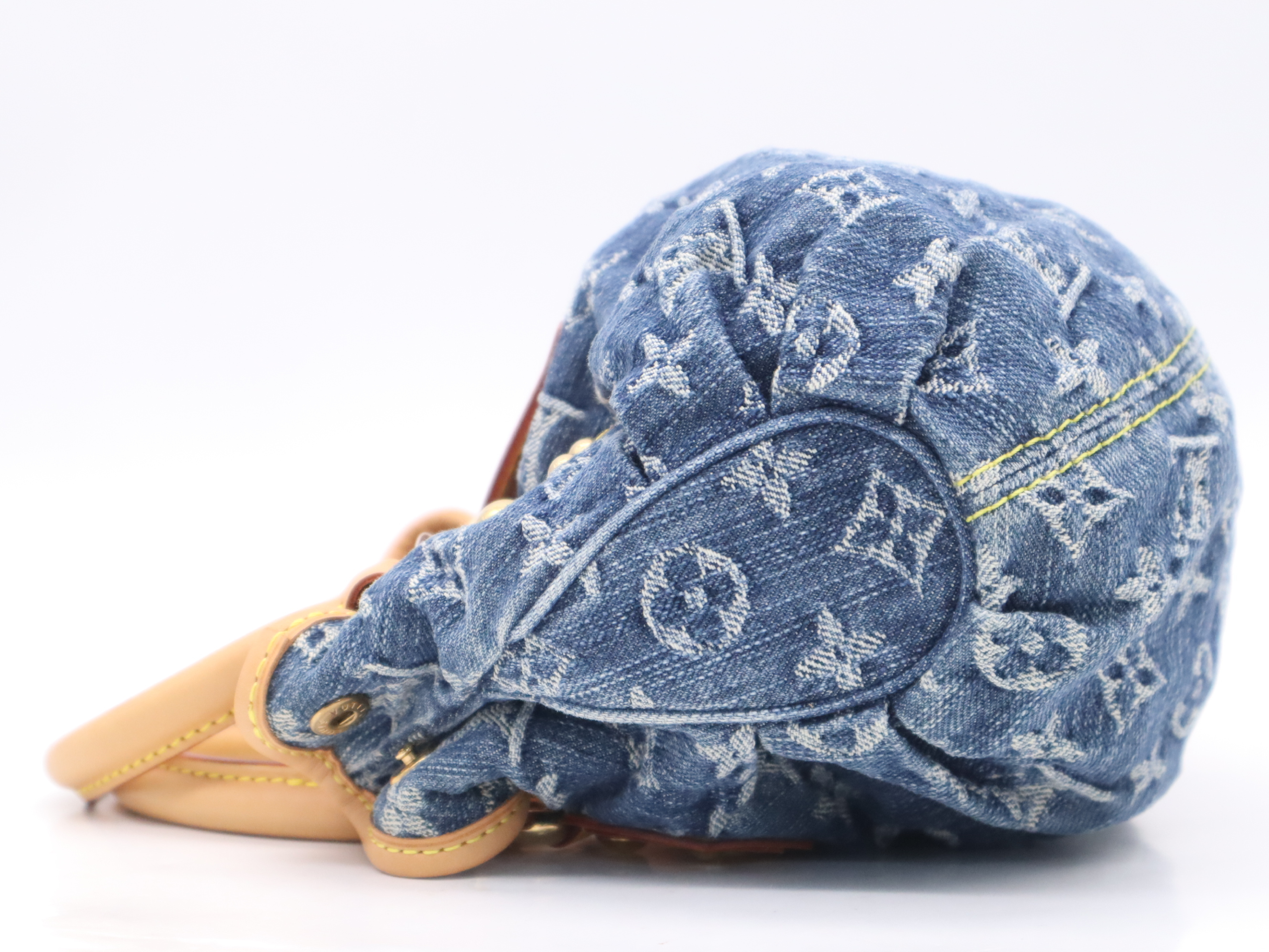 M95020 Denim Purity Blue Handbag — view 3