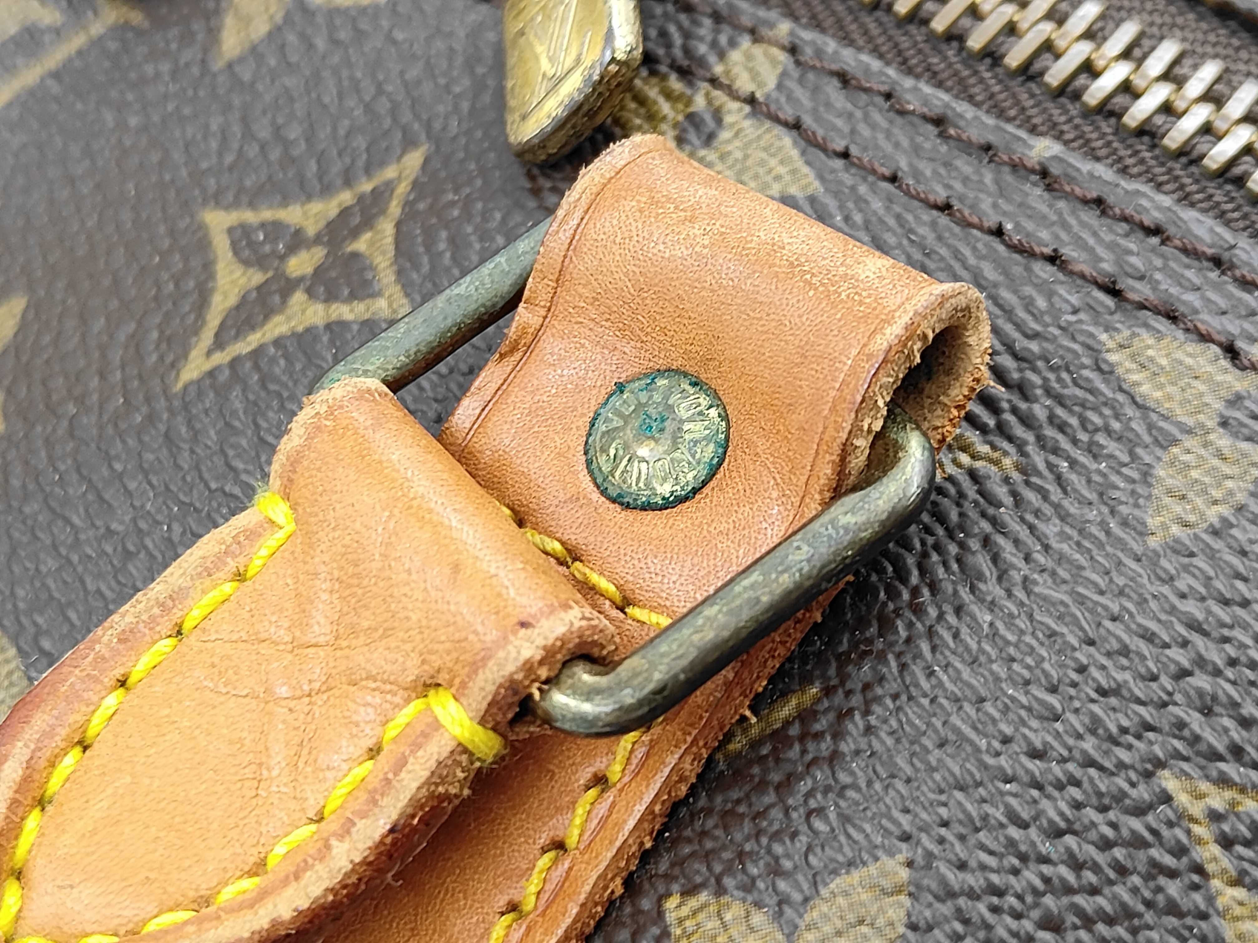LV Keepall Bandoulière 60 Boston Bag — view 5