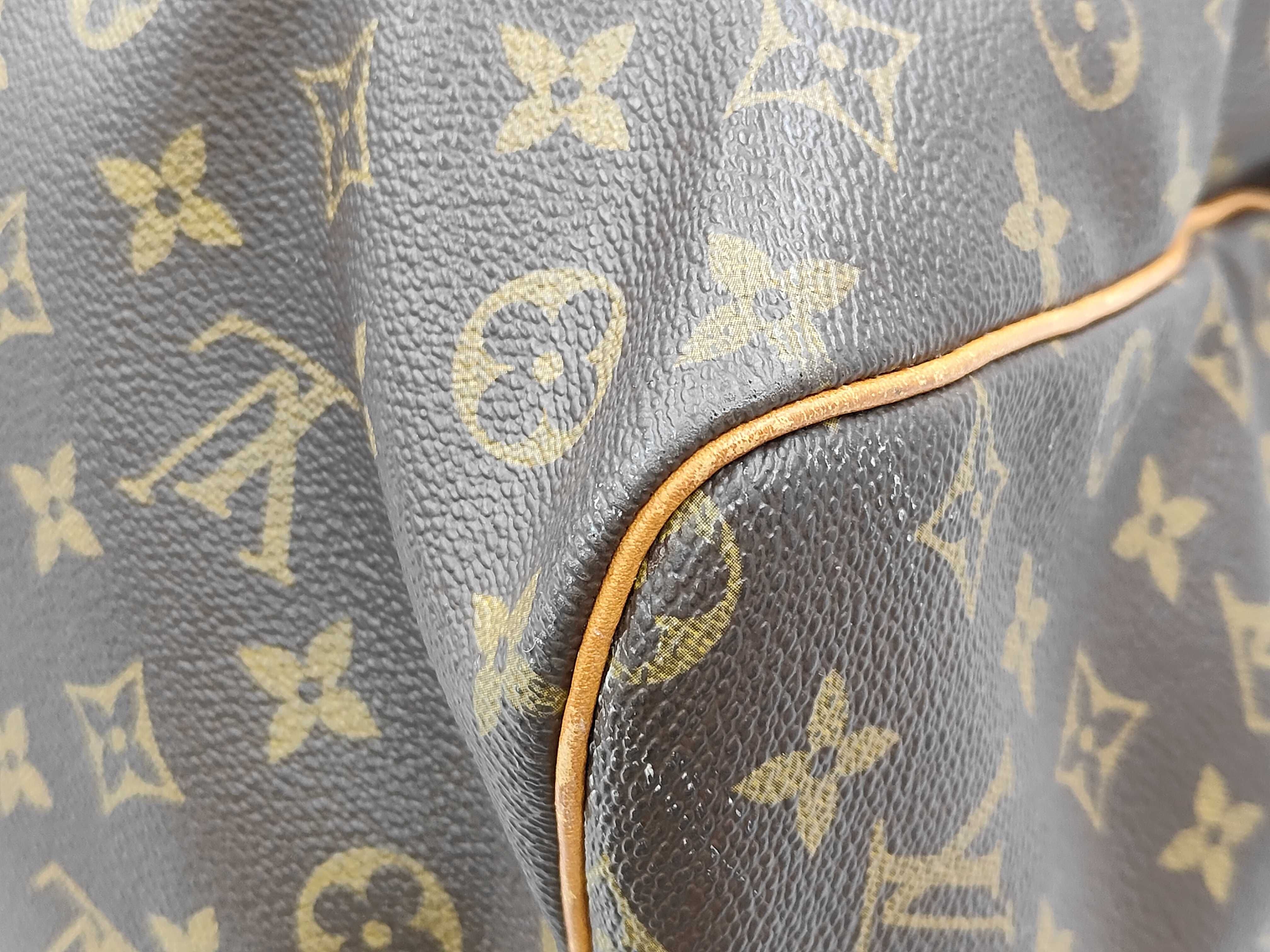 LV Keepall Bandoulière 60 Boston Bag — view 7