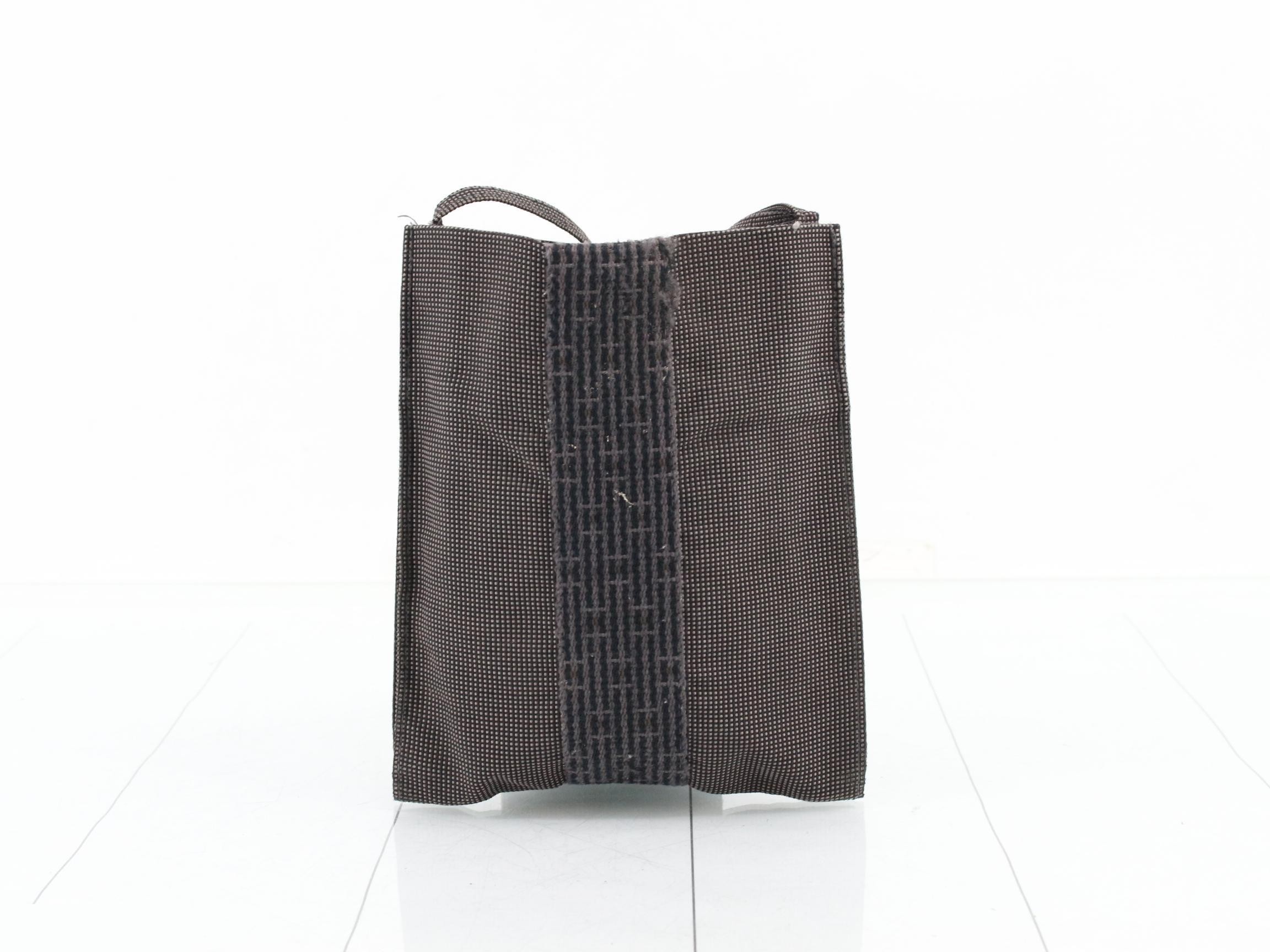 Aile Line Shoulder — view 2