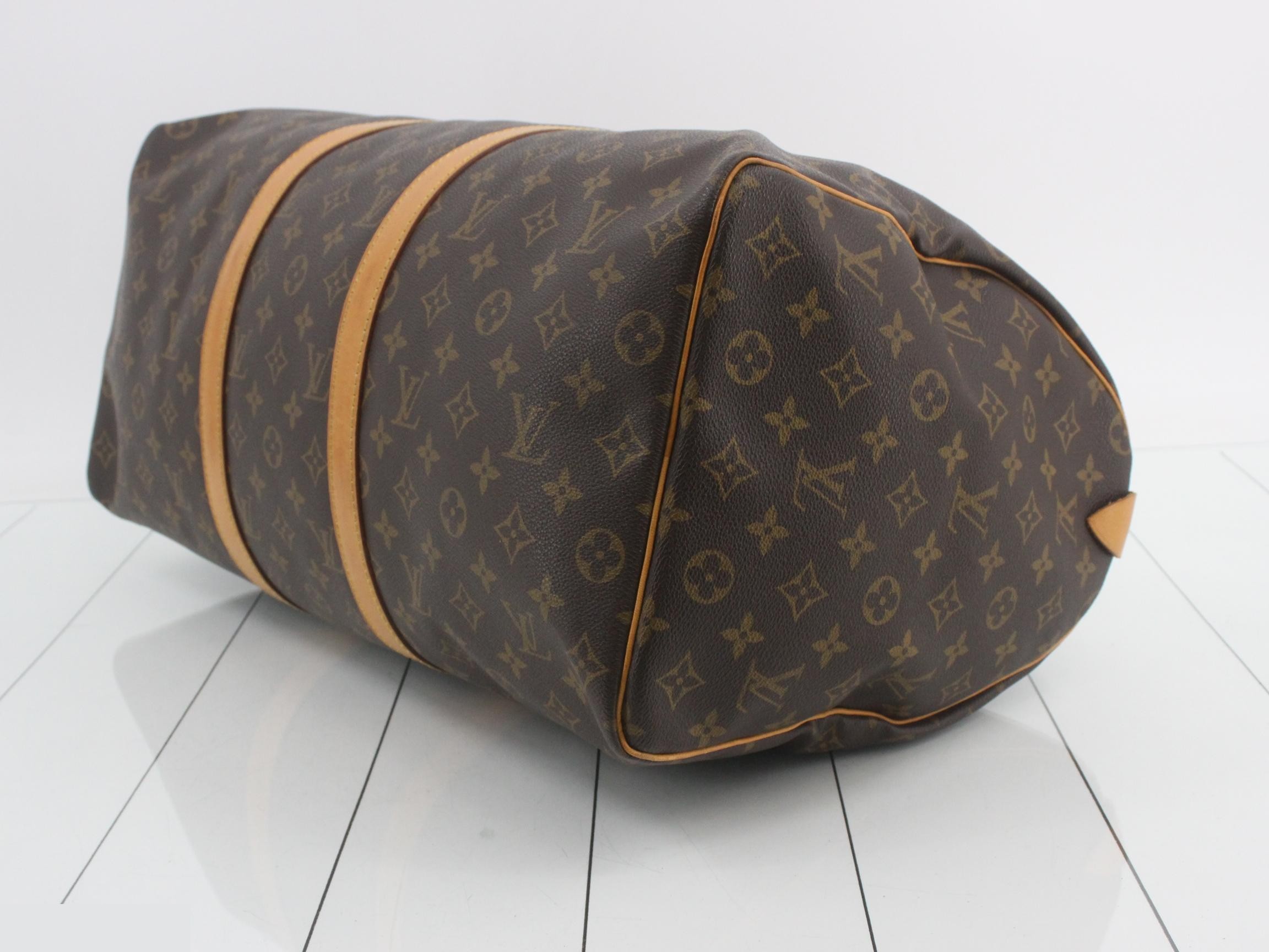 Keepall 50 with padlock, key, name tag, and handle. — view 6