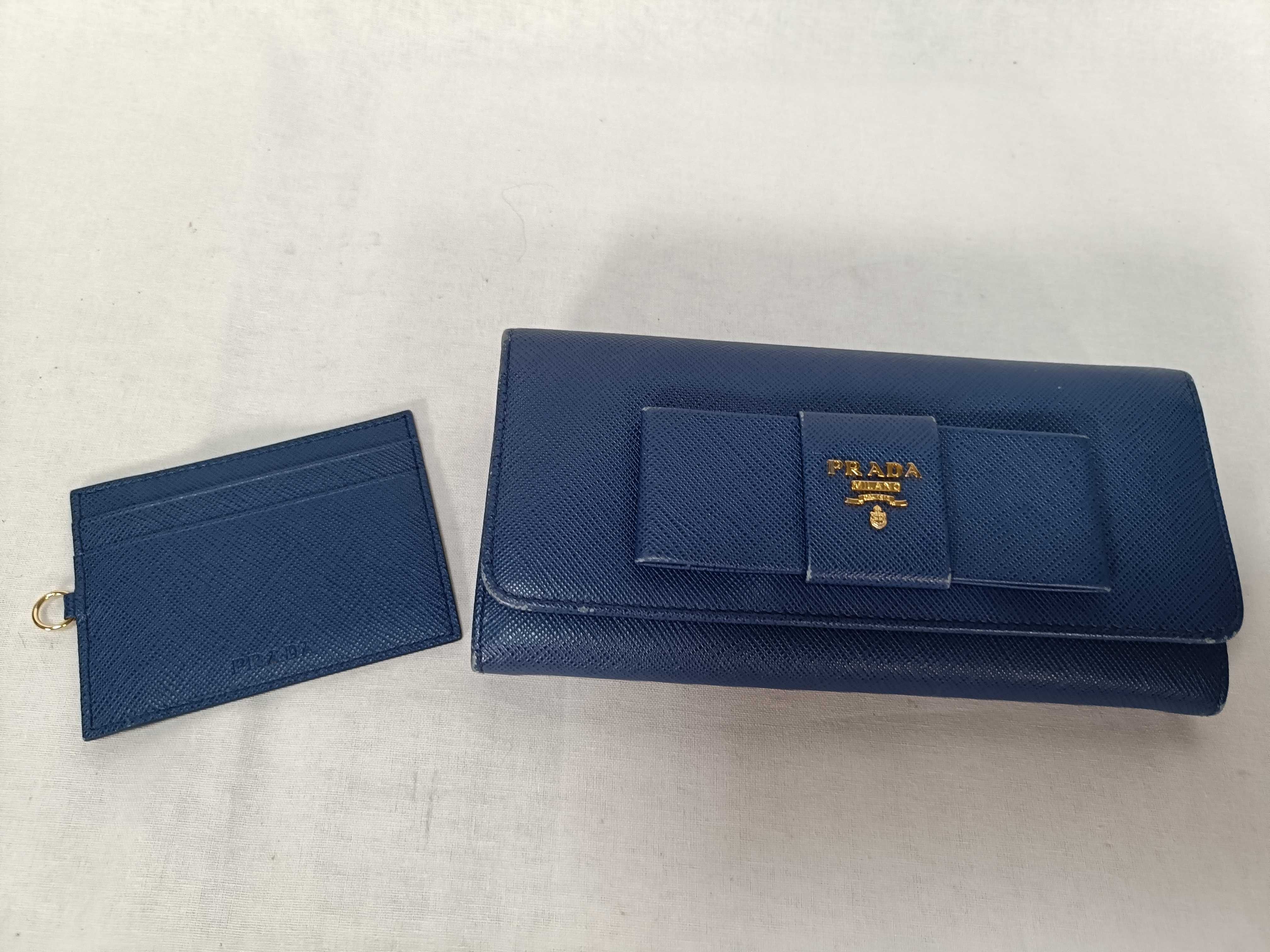 wallet, blue ribbon wallet