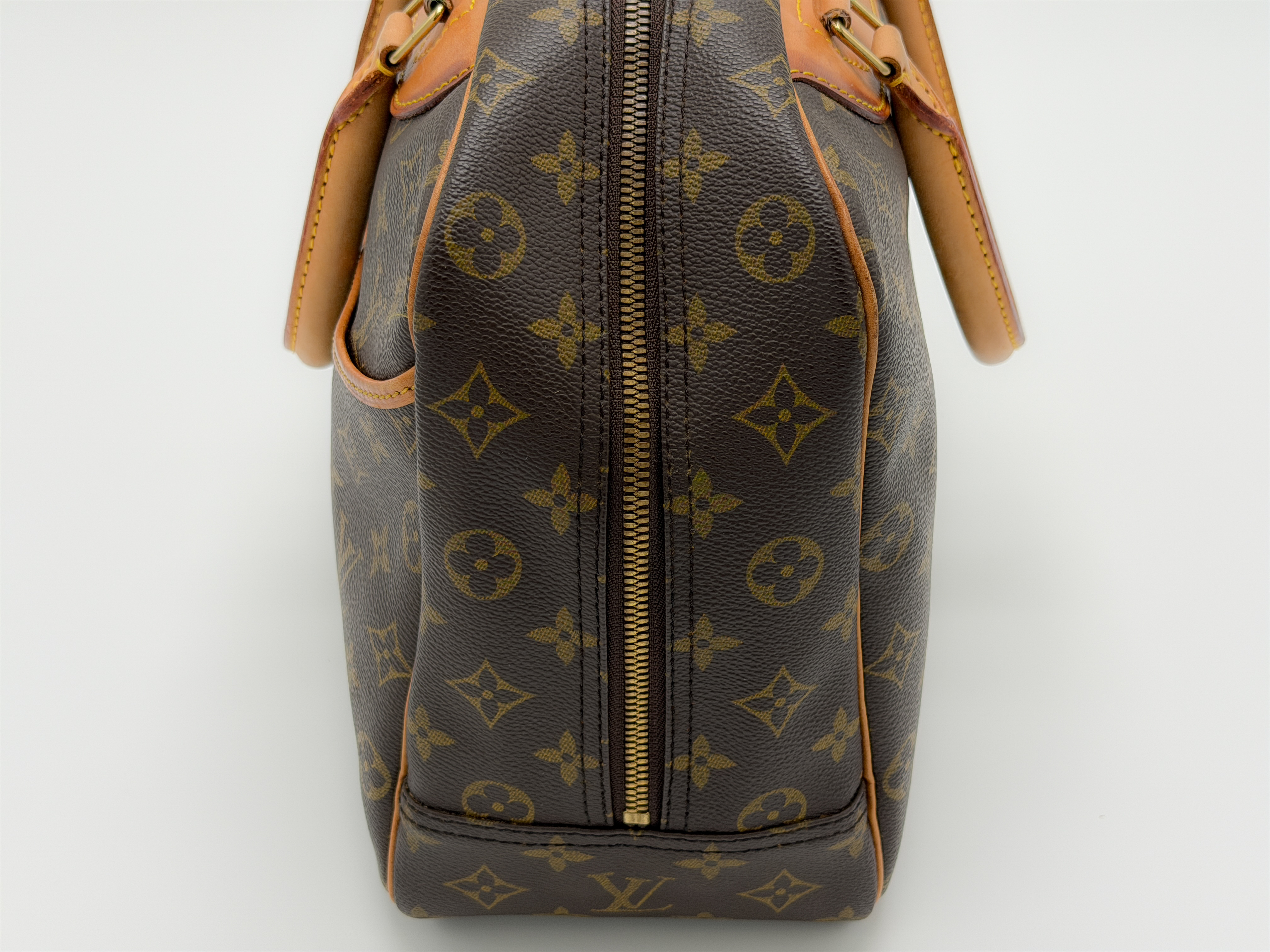 Monogram M47270 Deauville VI0993 Handbag — view 6