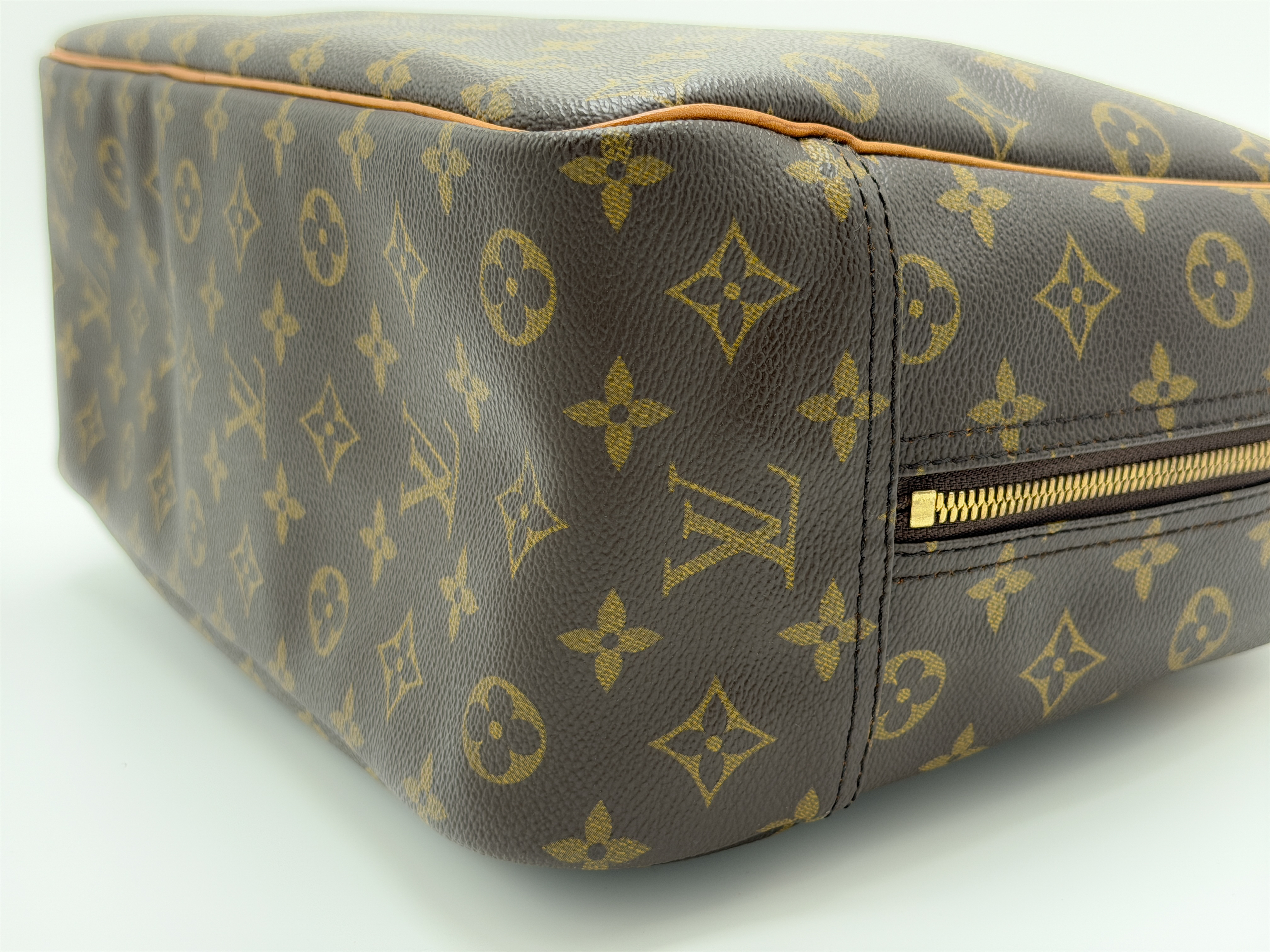 Monogram M47270 Deauville VI0993 Handbag — view 9