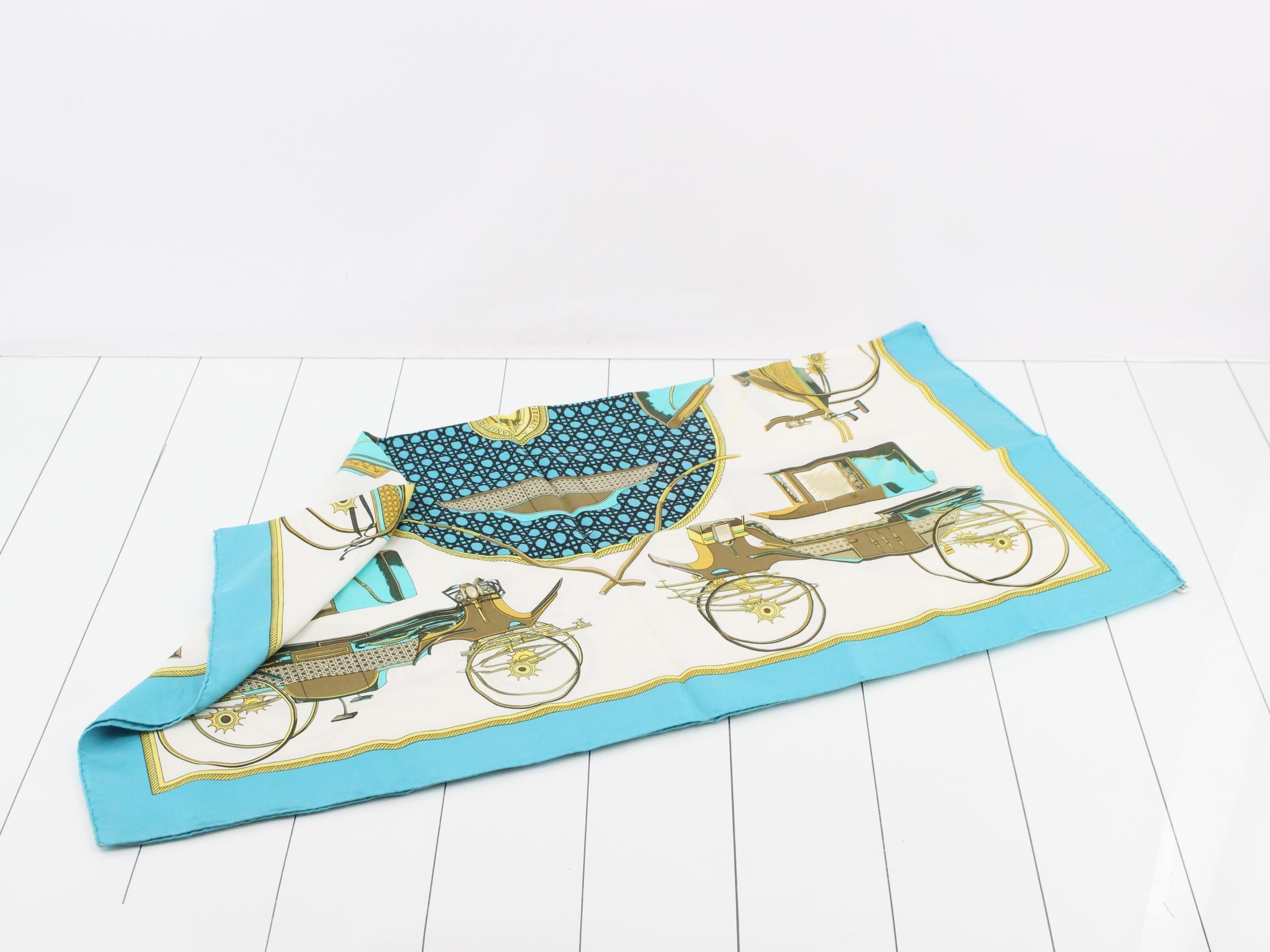 Carre 90 - horse-drawn carriage with folding canopy — view 3