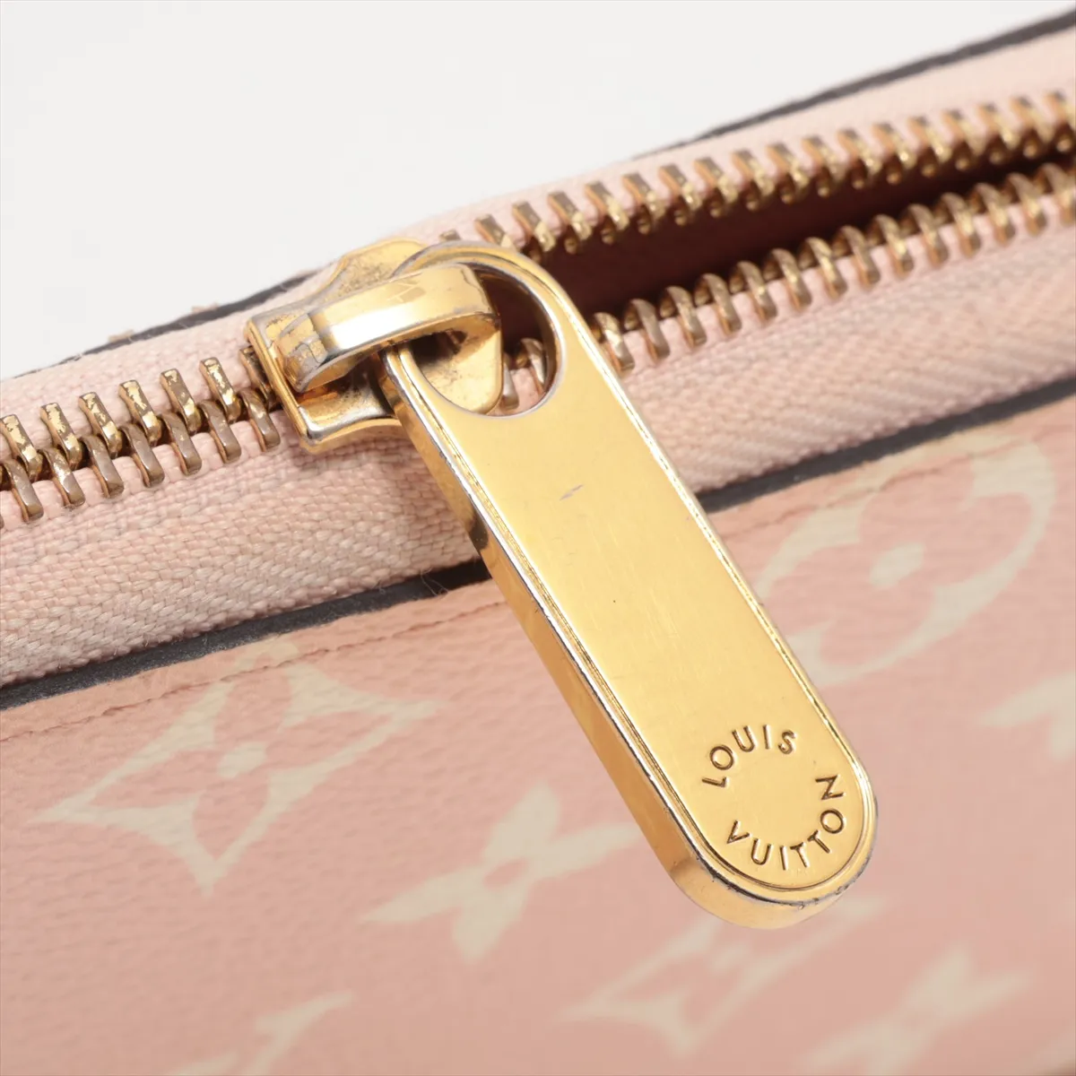 Monogram Giant Zippy Wallet M67550 GI1199 Red x Pink Round Zip Wallet — view 13