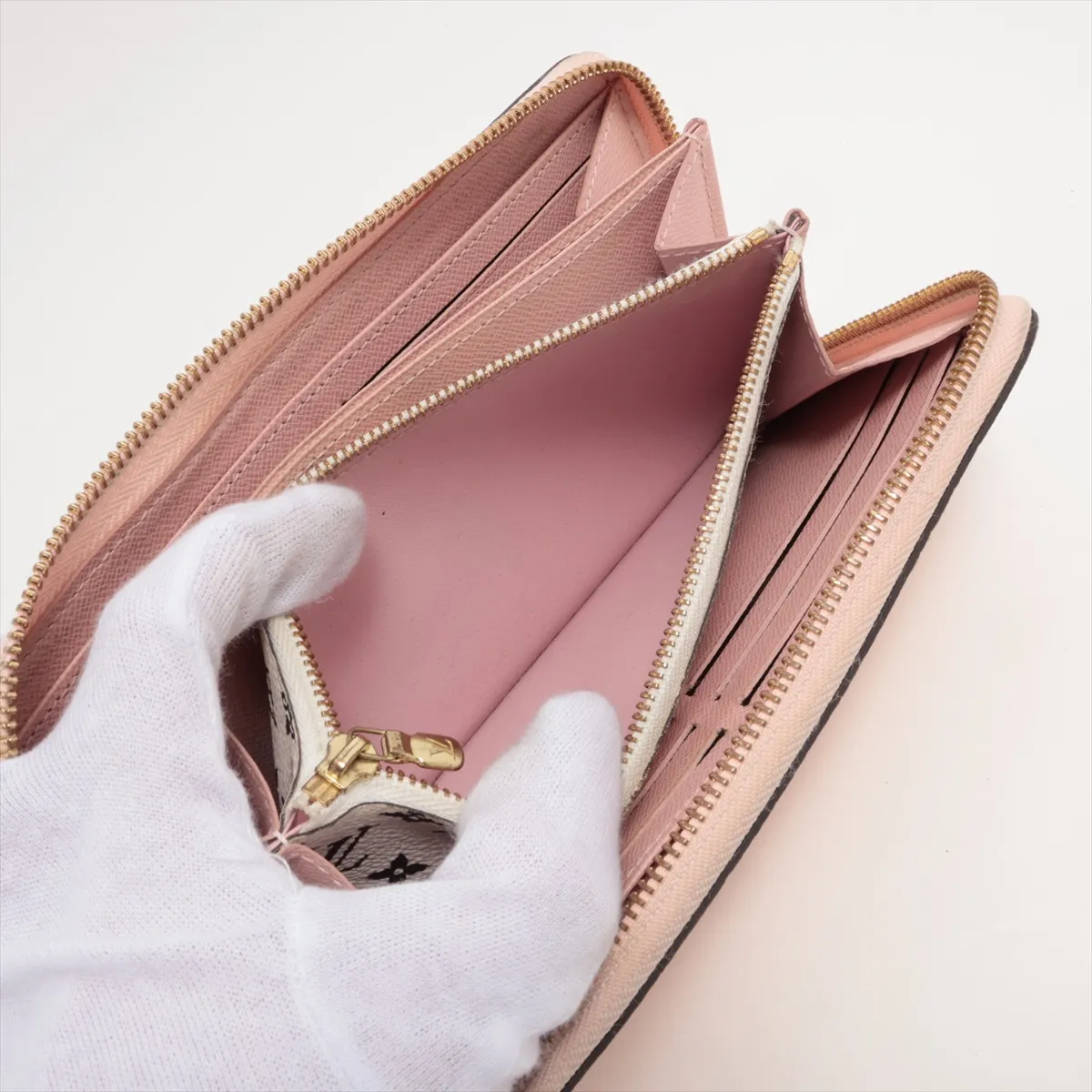 Monogram Giant Zippy Wallet M67550 GI1199 Red x Pink Round Zip Wallet — view 10