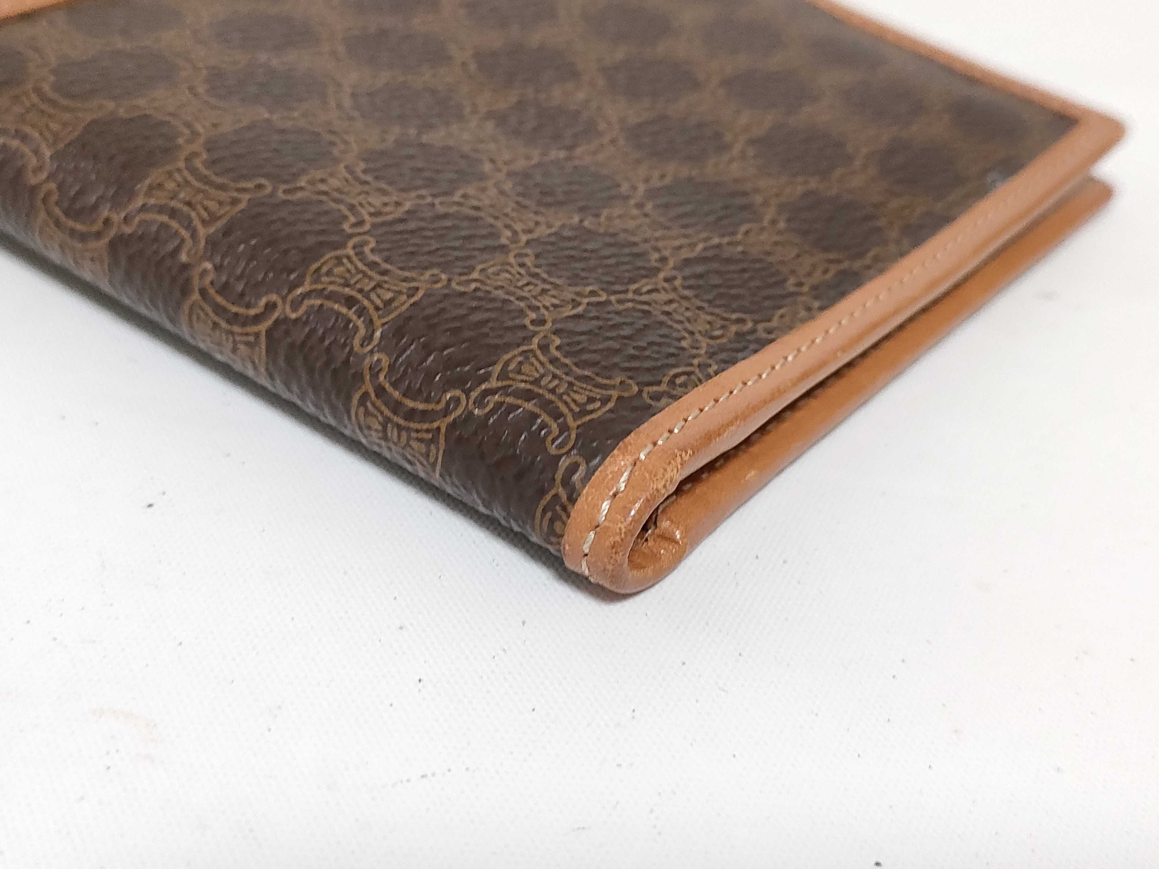wallet — view 4