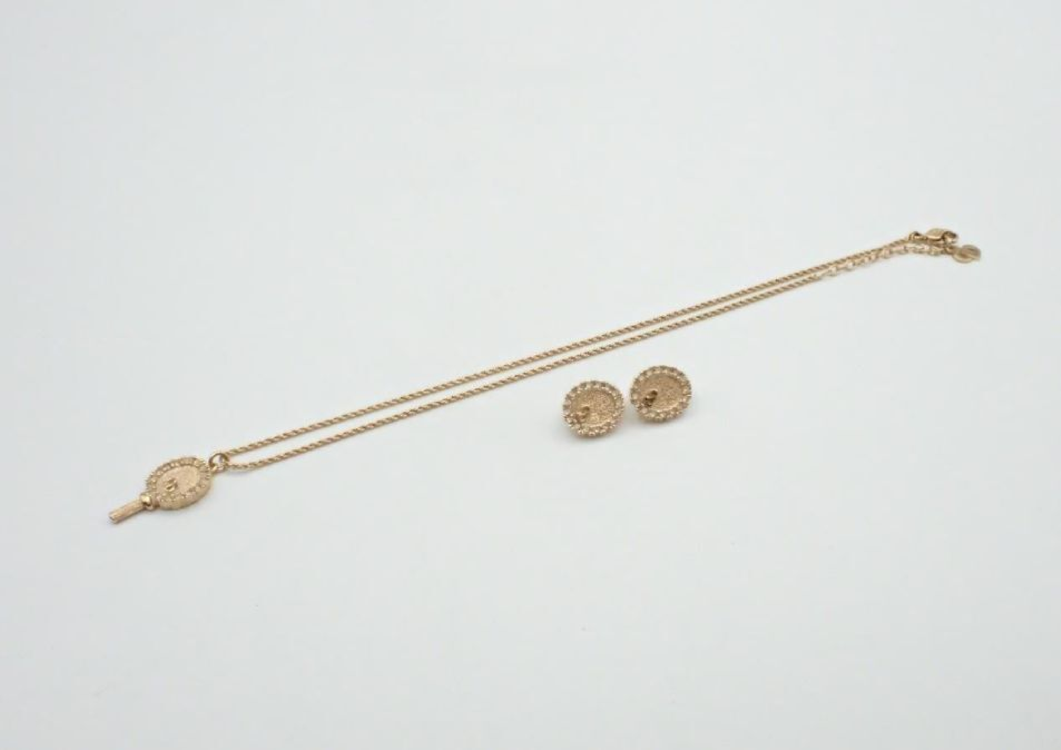 rhinestone necklace and earring set, chain approximately 44cm. (Accessory collection)
