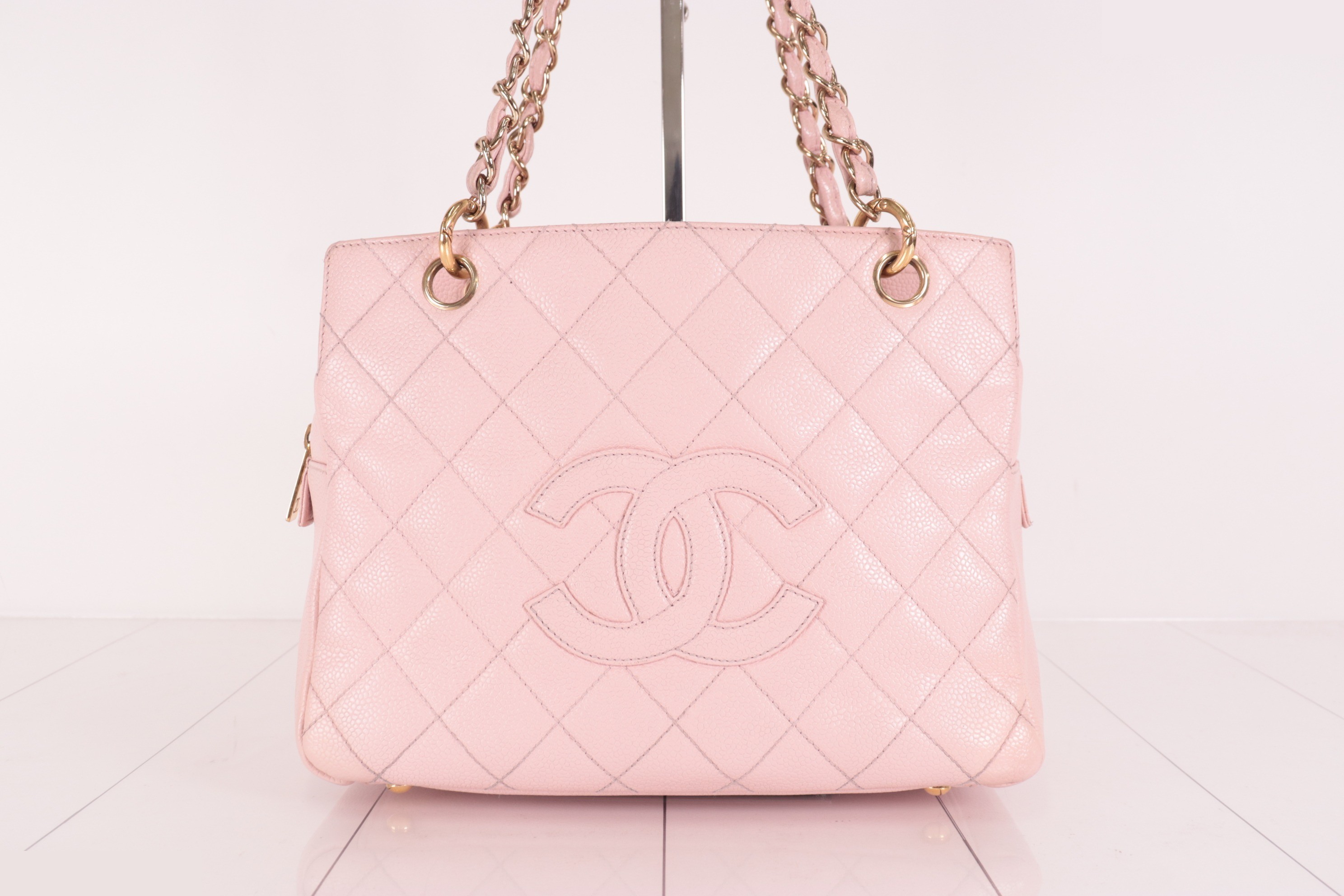 Caviar PTT Chain Tote, Pink, No. 7 — view 2
