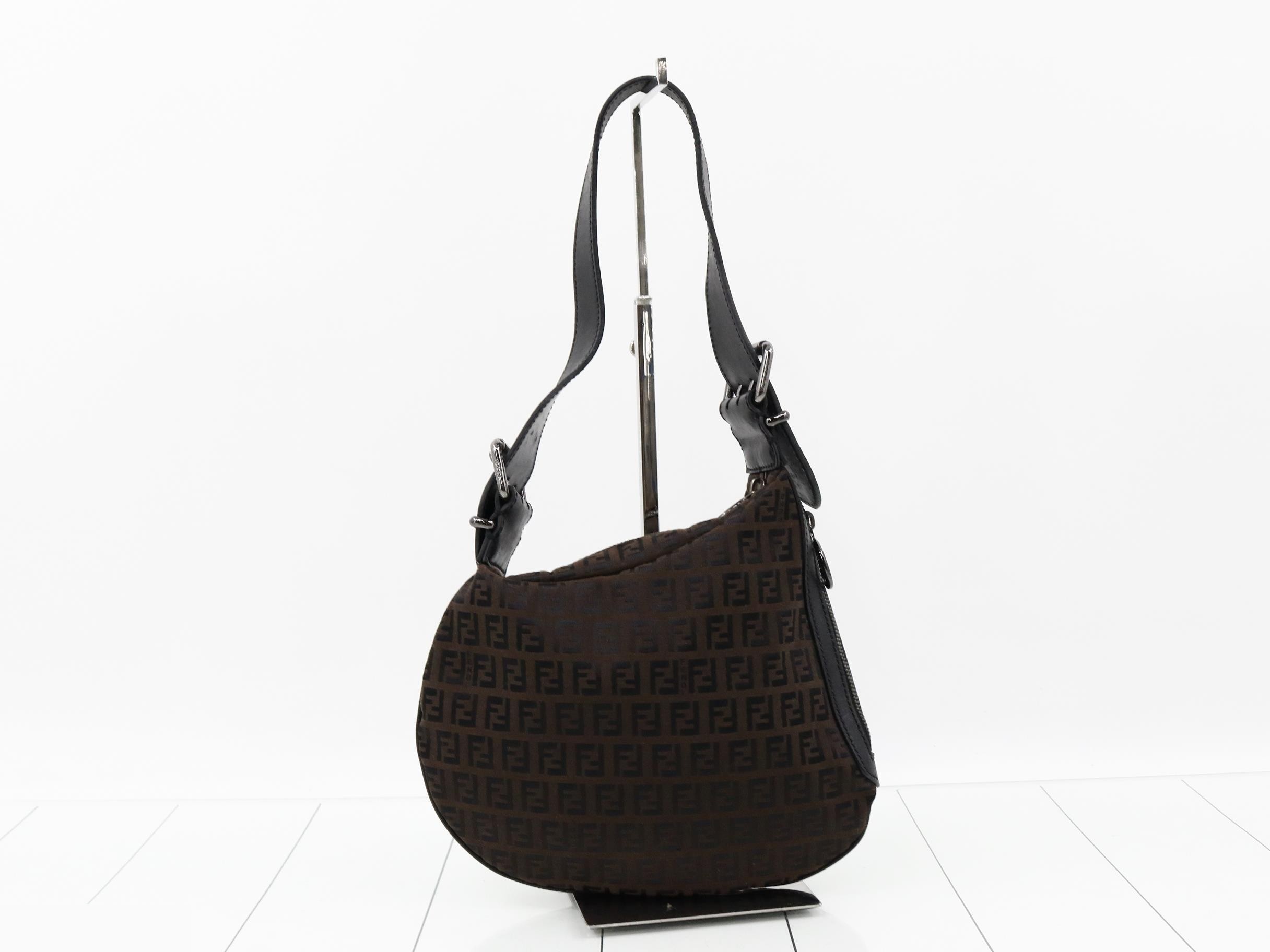 Zucchino Oyster One-Shoulder Bag, Dark Brown/Black — view 2