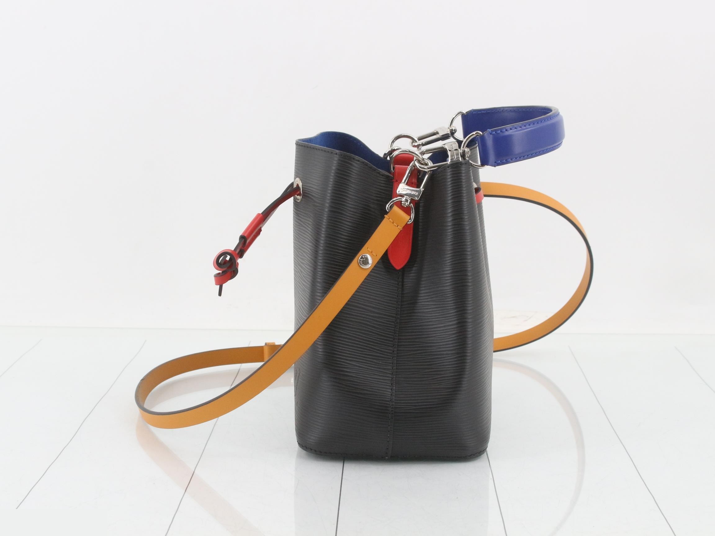 Epi Neo Noe BB Noir Saffron 2-Way Shoulder Bag — view 3