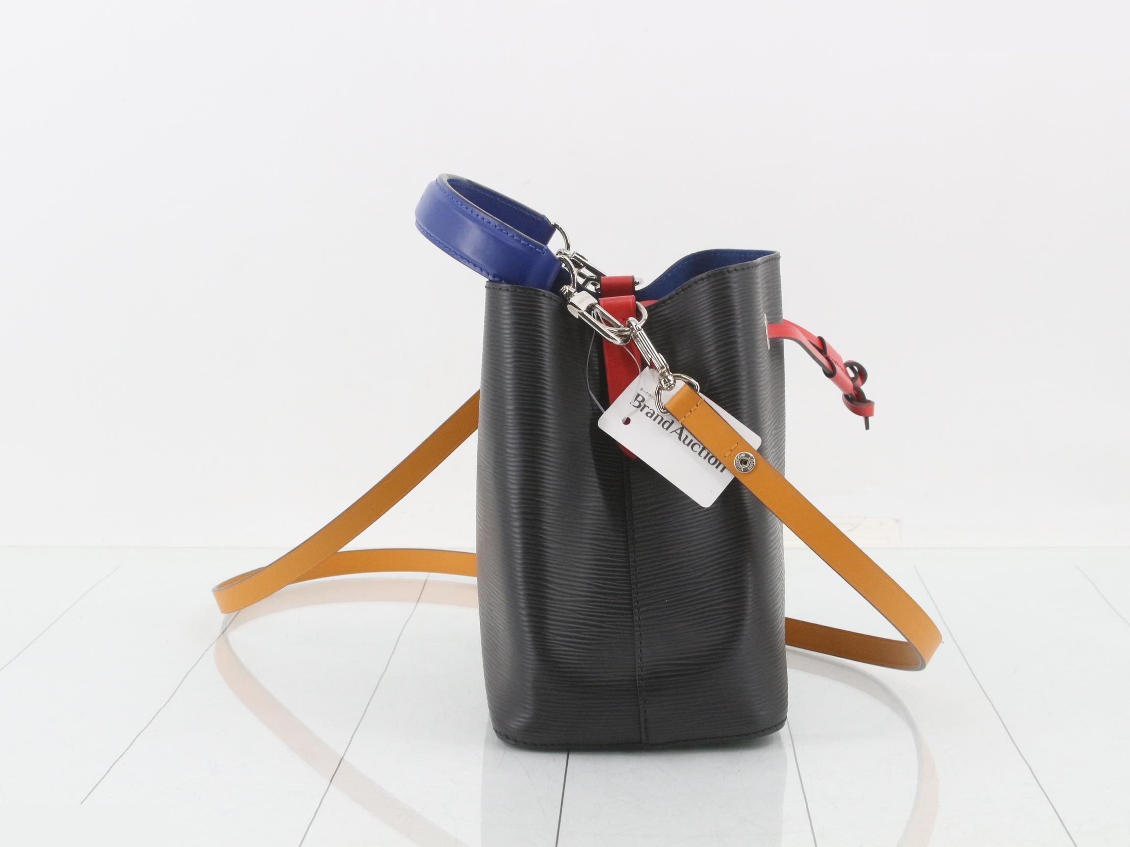 Epi Neo Noe BB Noir Saffron 2-Way Shoulder Bag — view 4
