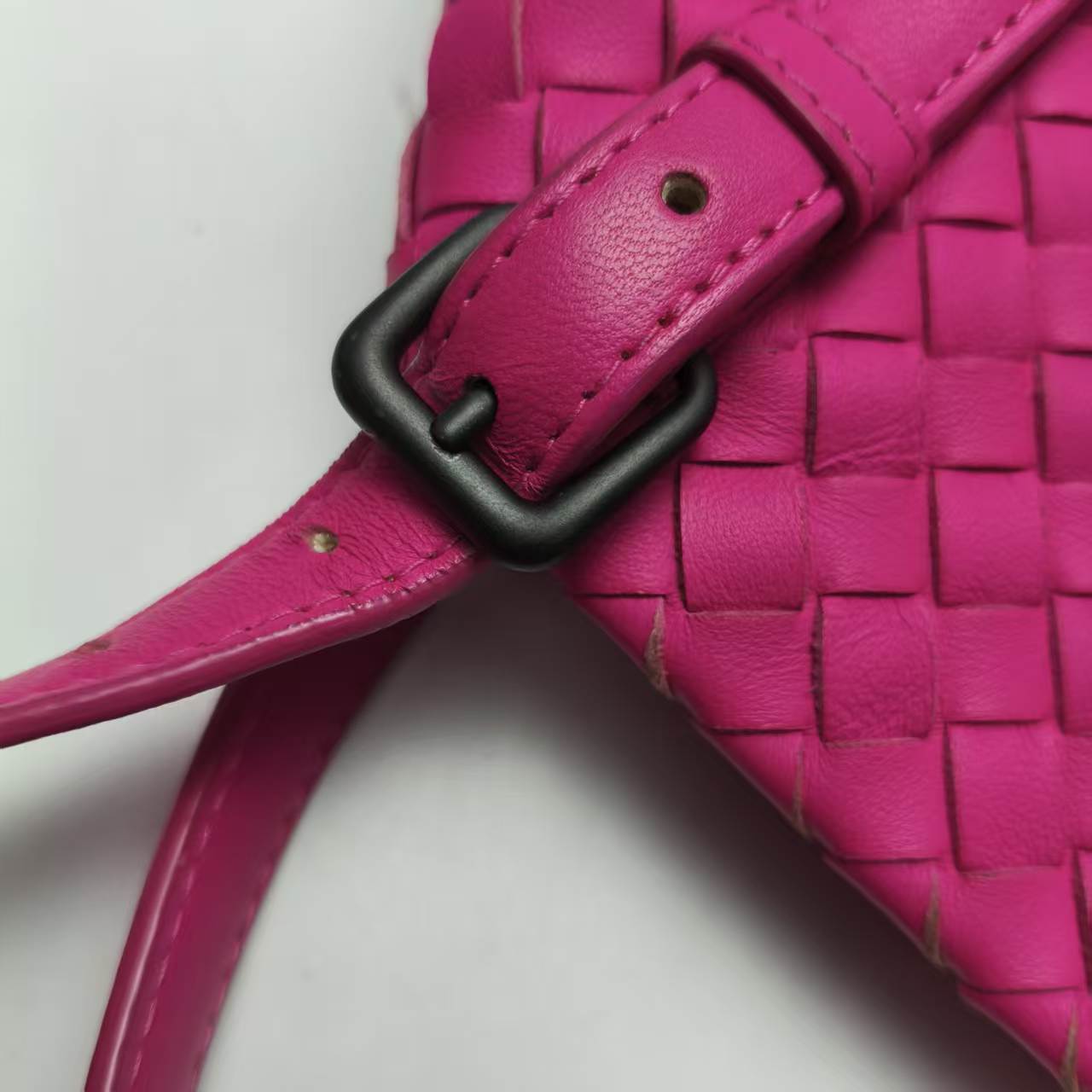 【*Shipped from: China*】BOTTEGA VENETA Lambskin Handbag — view 12