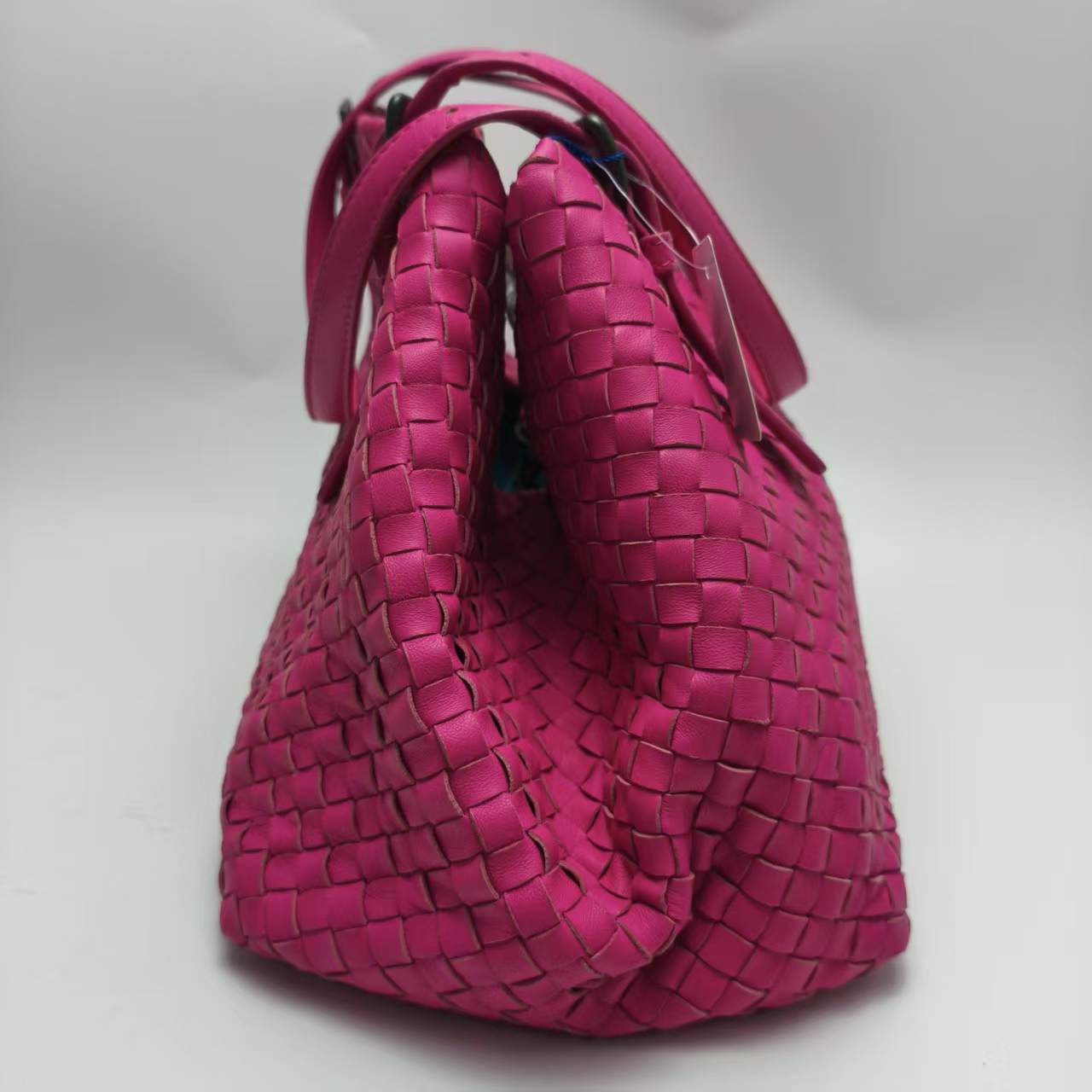 【*Shipped from: China*】BOTTEGA VENETA Lambskin Handbag — view 3