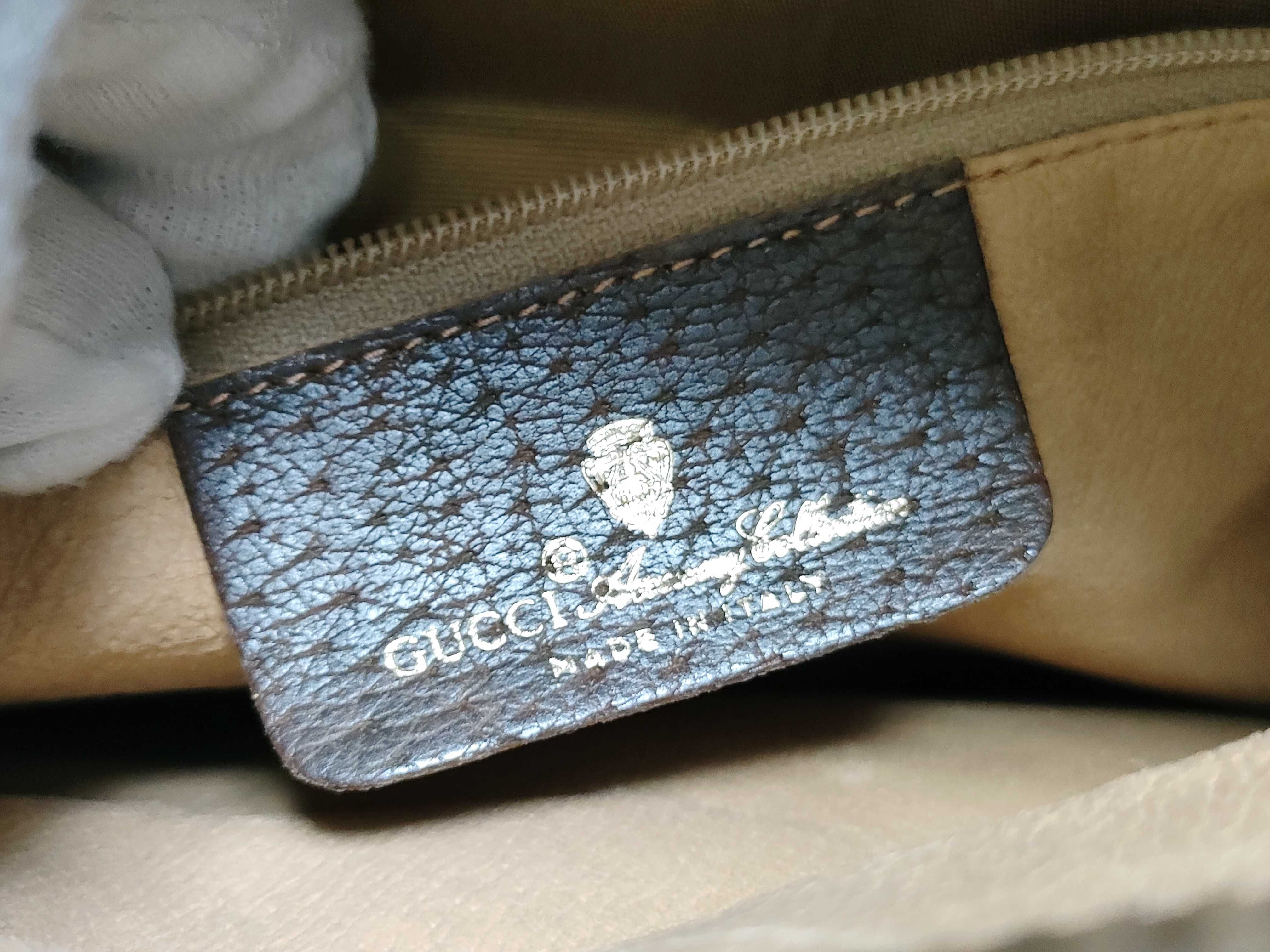 GG Supreme GUCCI GG Shoulder Bag — view 13