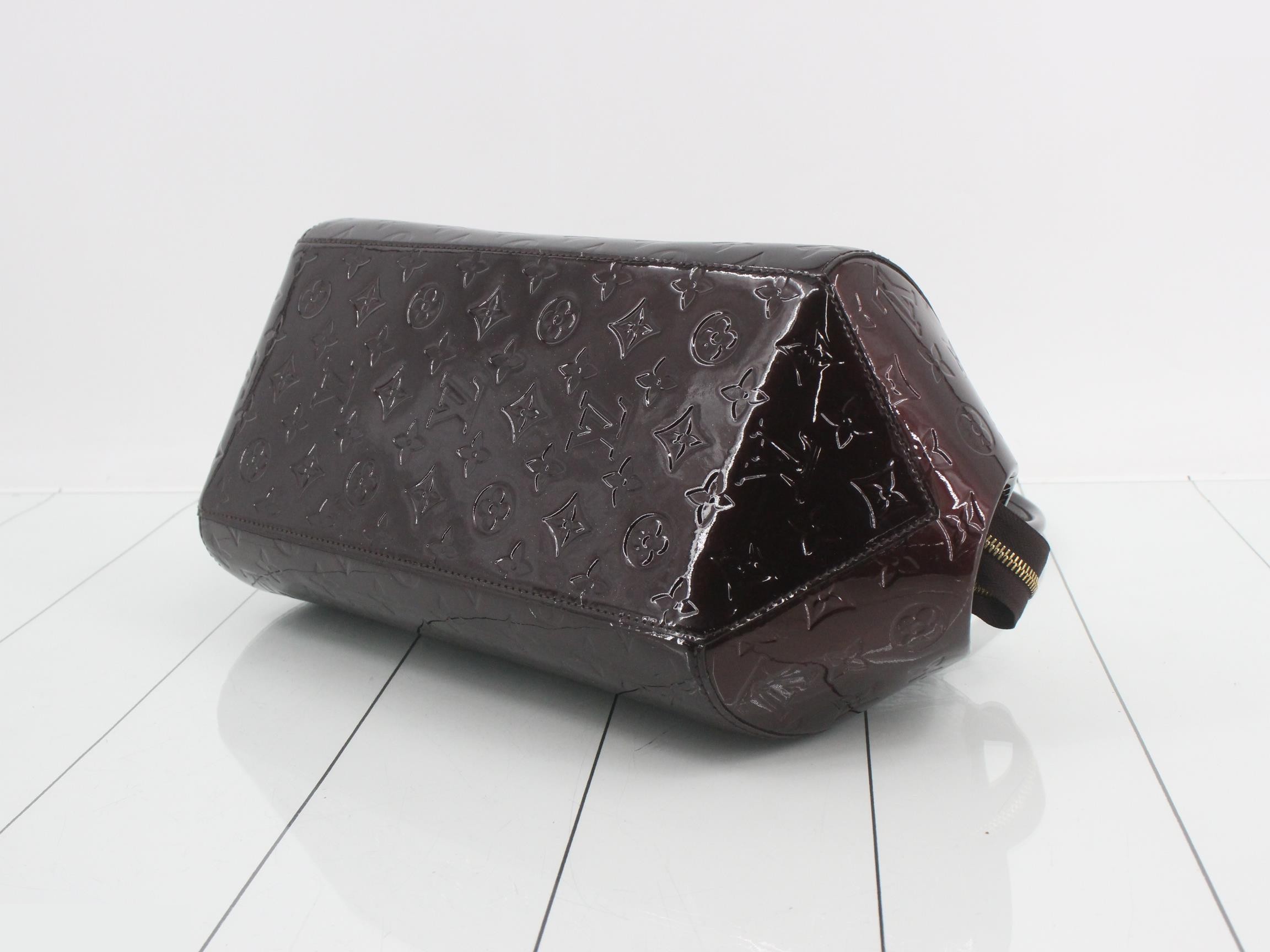 Vernis Sherwood GM Handbag — view 6
