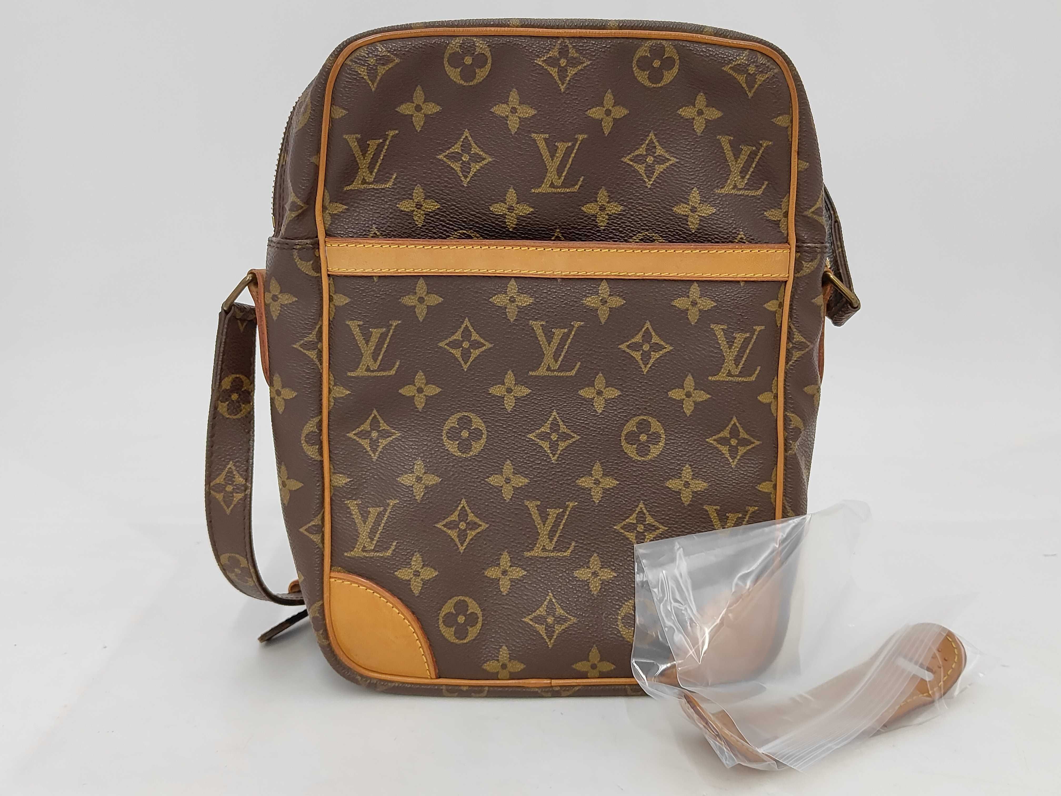 Monogram Louis Vuitton Danube MM Shoulder Bag Monogram M45264 Shoulder Bag
