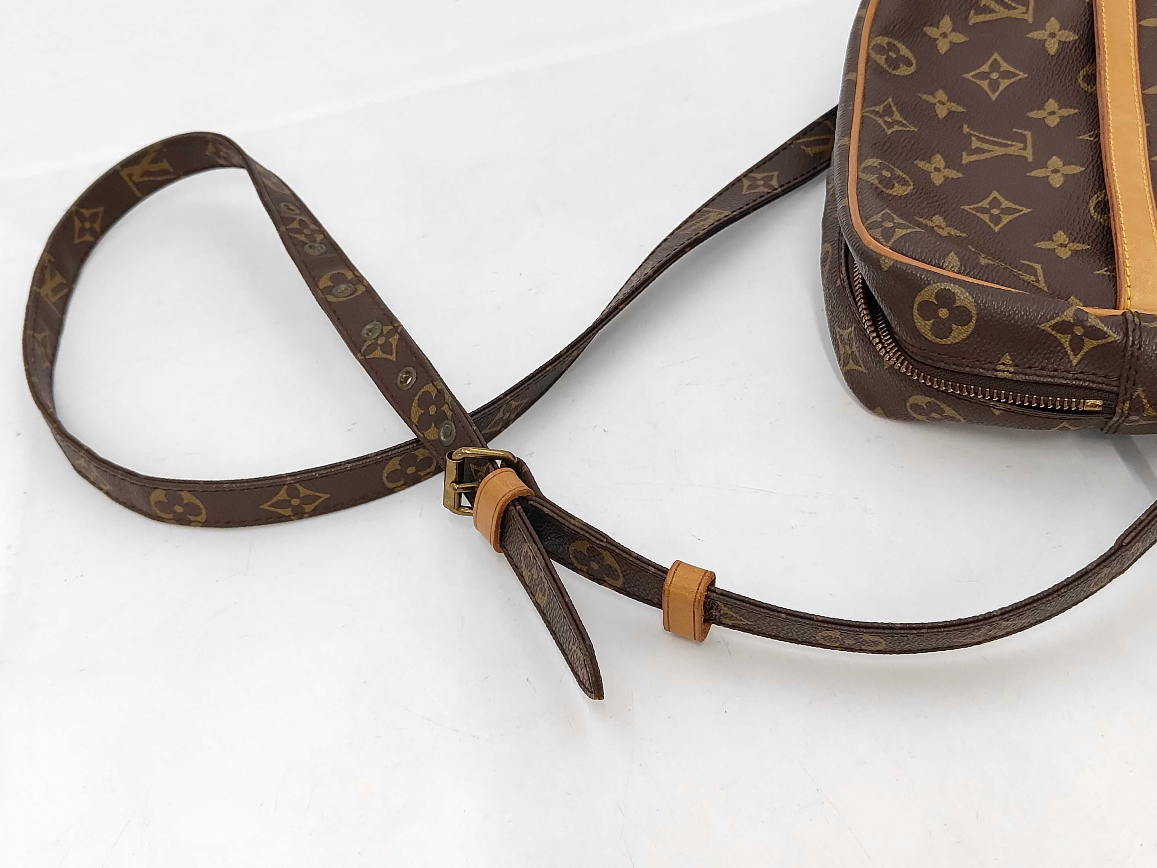 Monogram Louis Vuitton Danube MM Shoulder Bag Monogram M45264 Shoulder Bag — view 5
