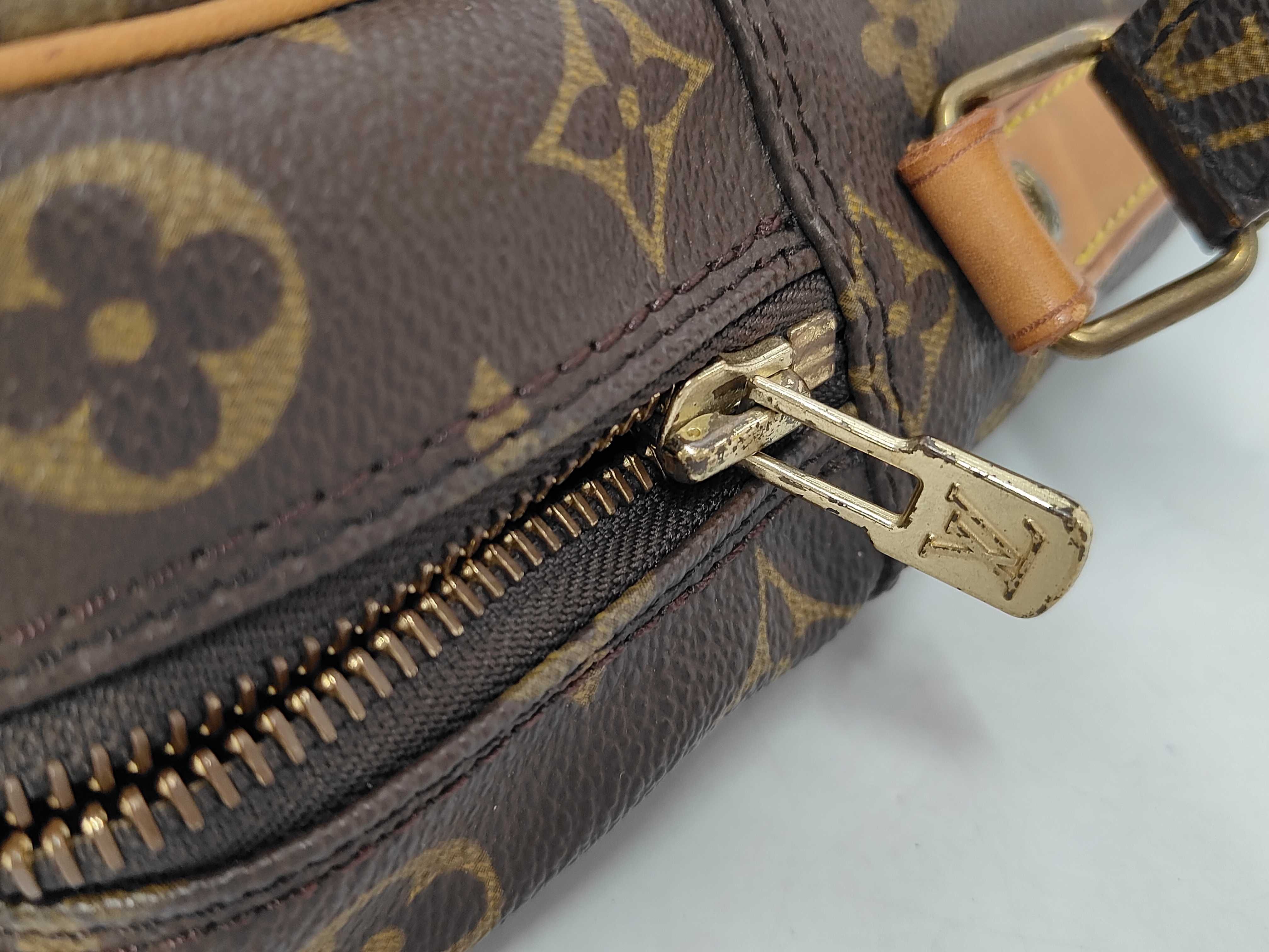 Monogram Louis Vuitton Danube MM Shoulder Bag Monogram M45264 Shoulder Bag — view 10