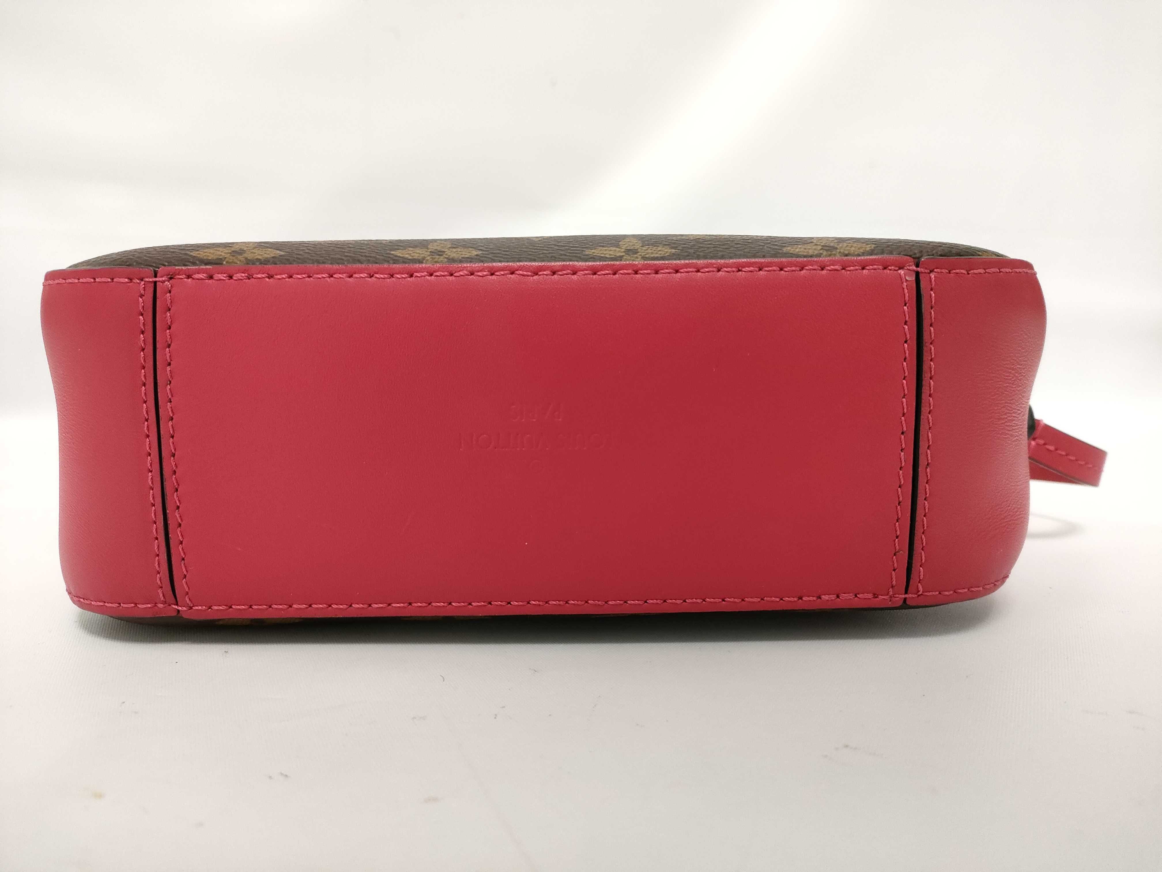 Monogram Saint-Onge M43557 Monogram CA0148 Shoulder Bag — view 3