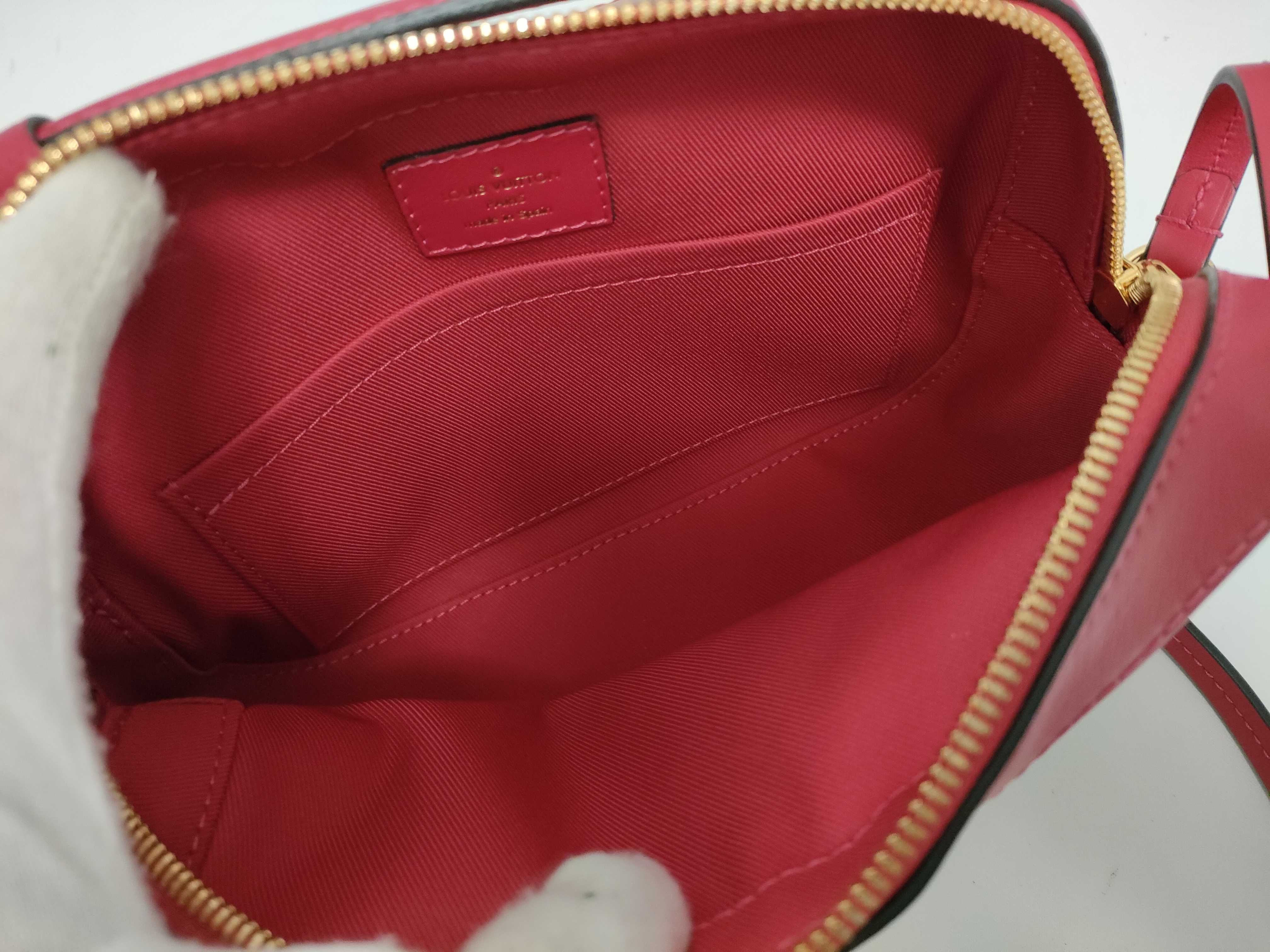 Monogram Saint-Onge M43557 Monogram CA0148 Shoulder Bag — view 10