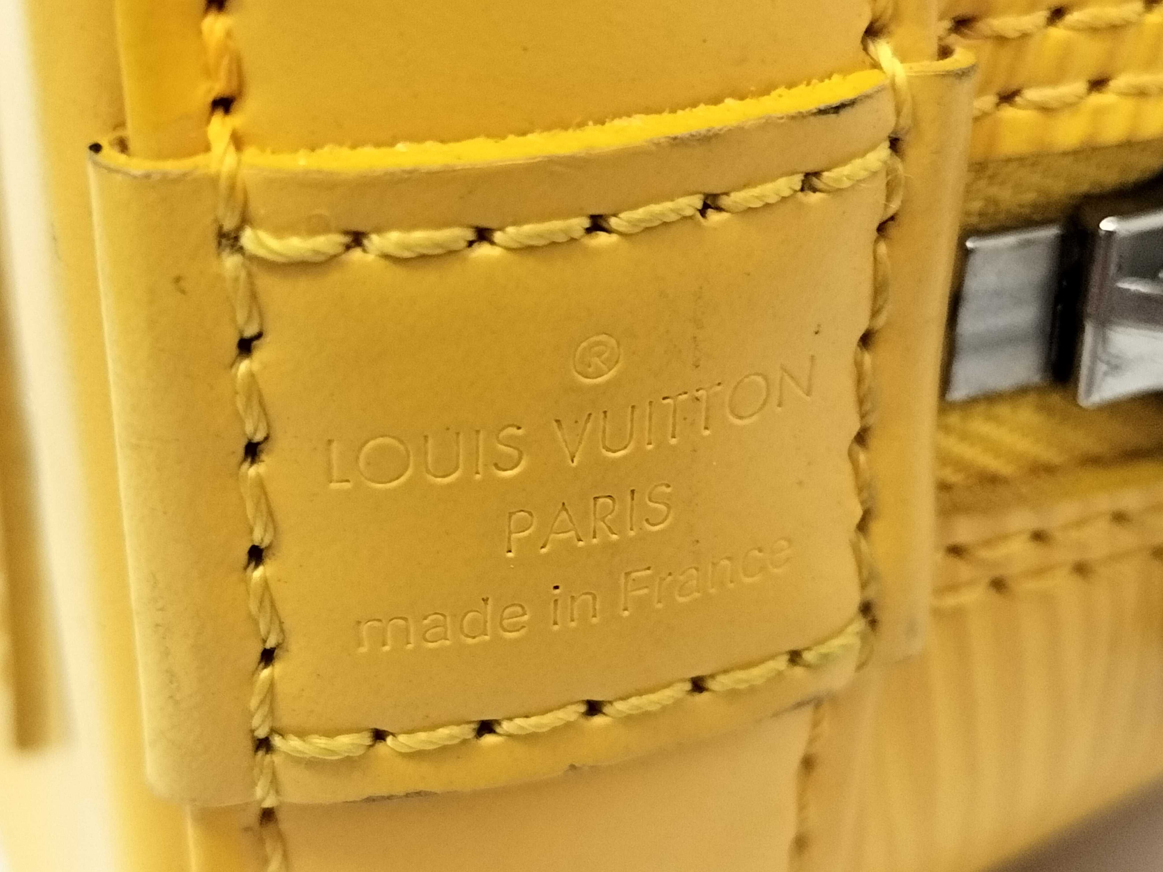 Epi Louis Vuitton Alma BB Hand Shoulder Bag Handbag — view 13
