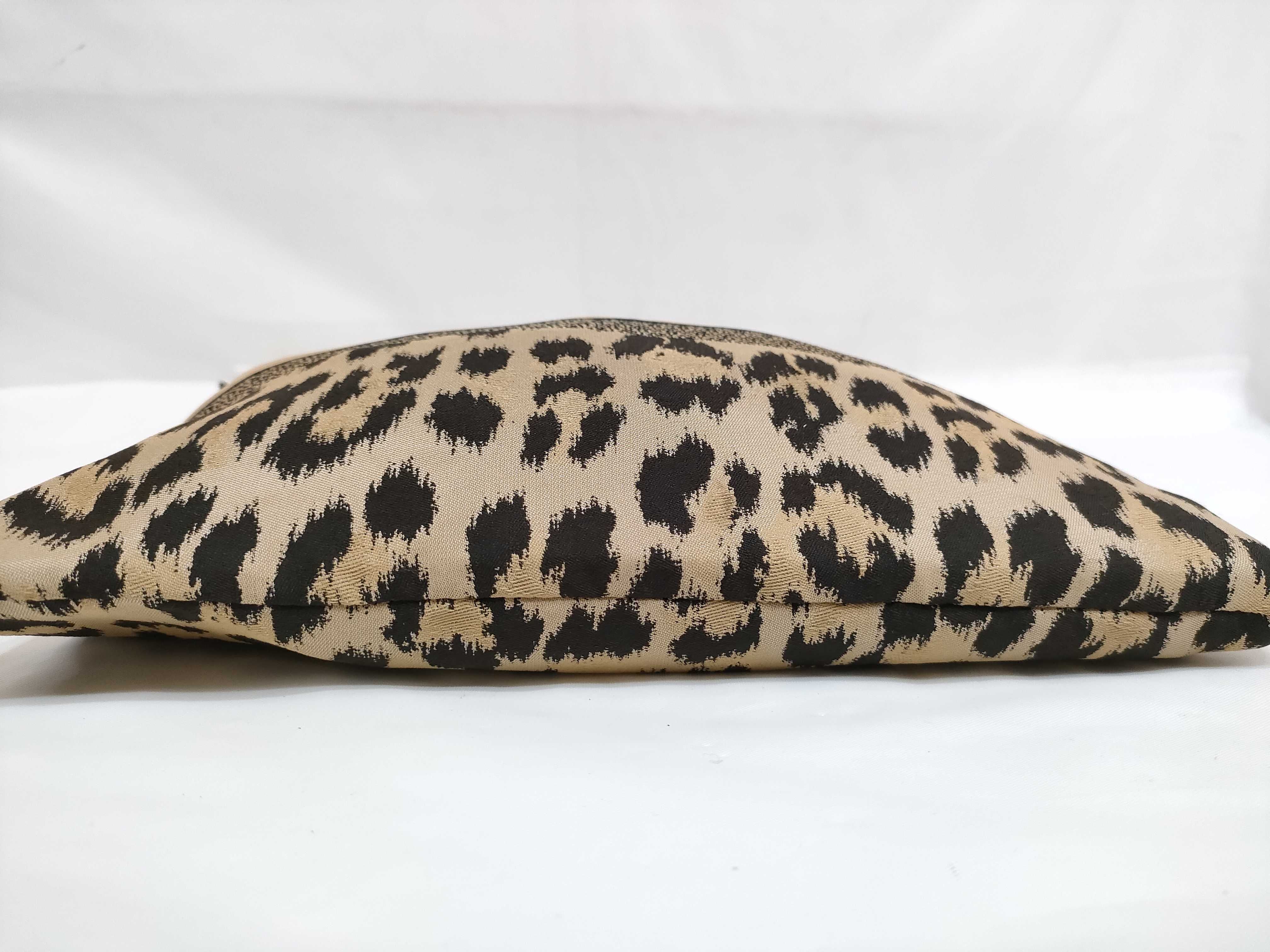 DU-Christian Nylon Clutch Bag Novelty Pouch — view 4