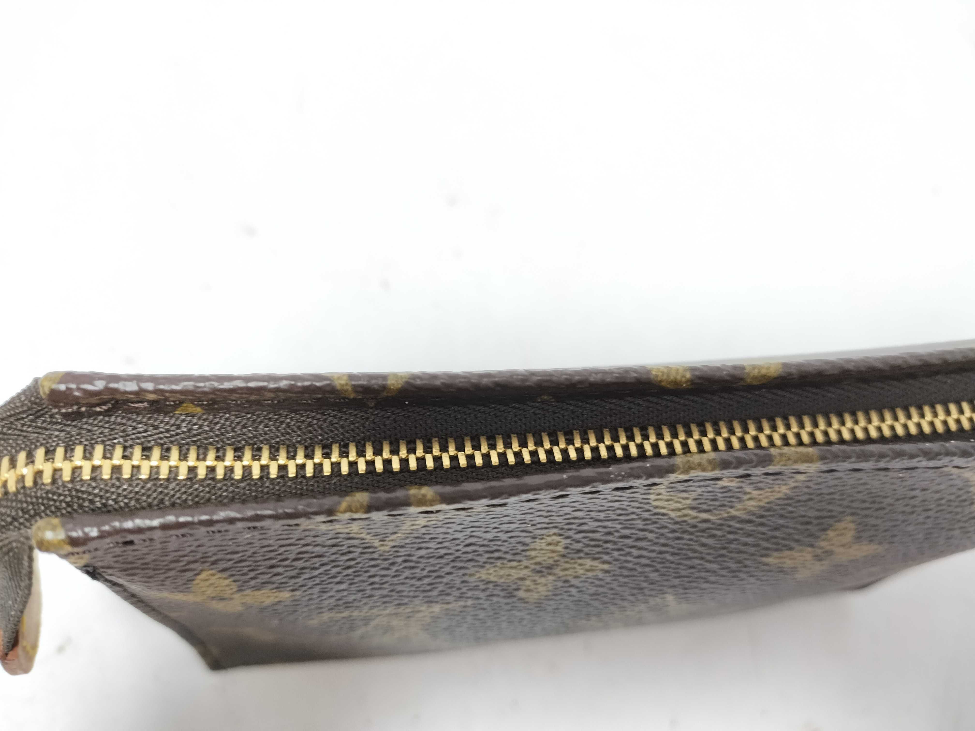 Monogram Louis Vuitton Monogram Troussard Toilette M47546 Pouch — view 3