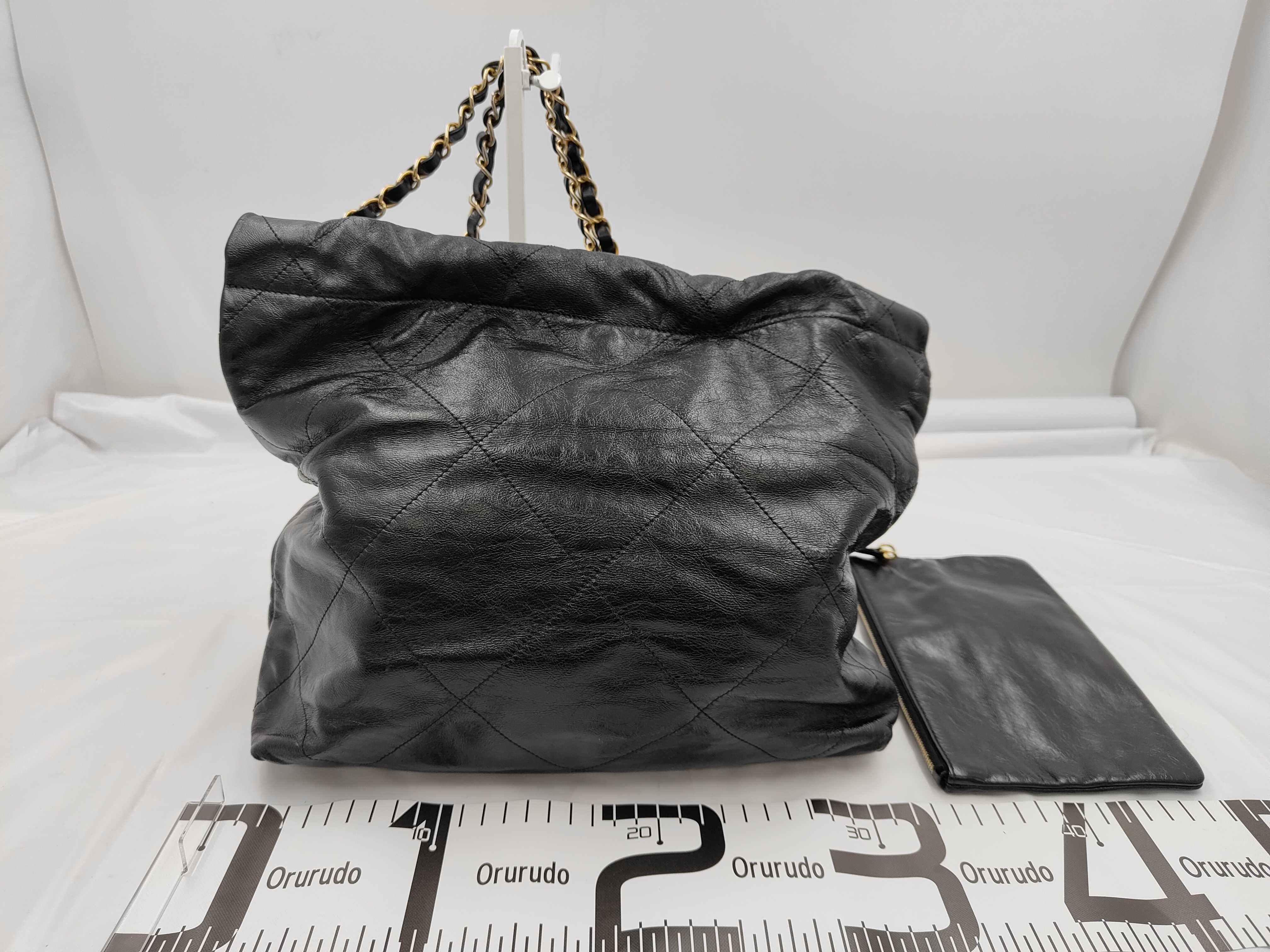 22 Small Black Shiny Calfskin Random AS3260 Bag Pouch Bag — view 2