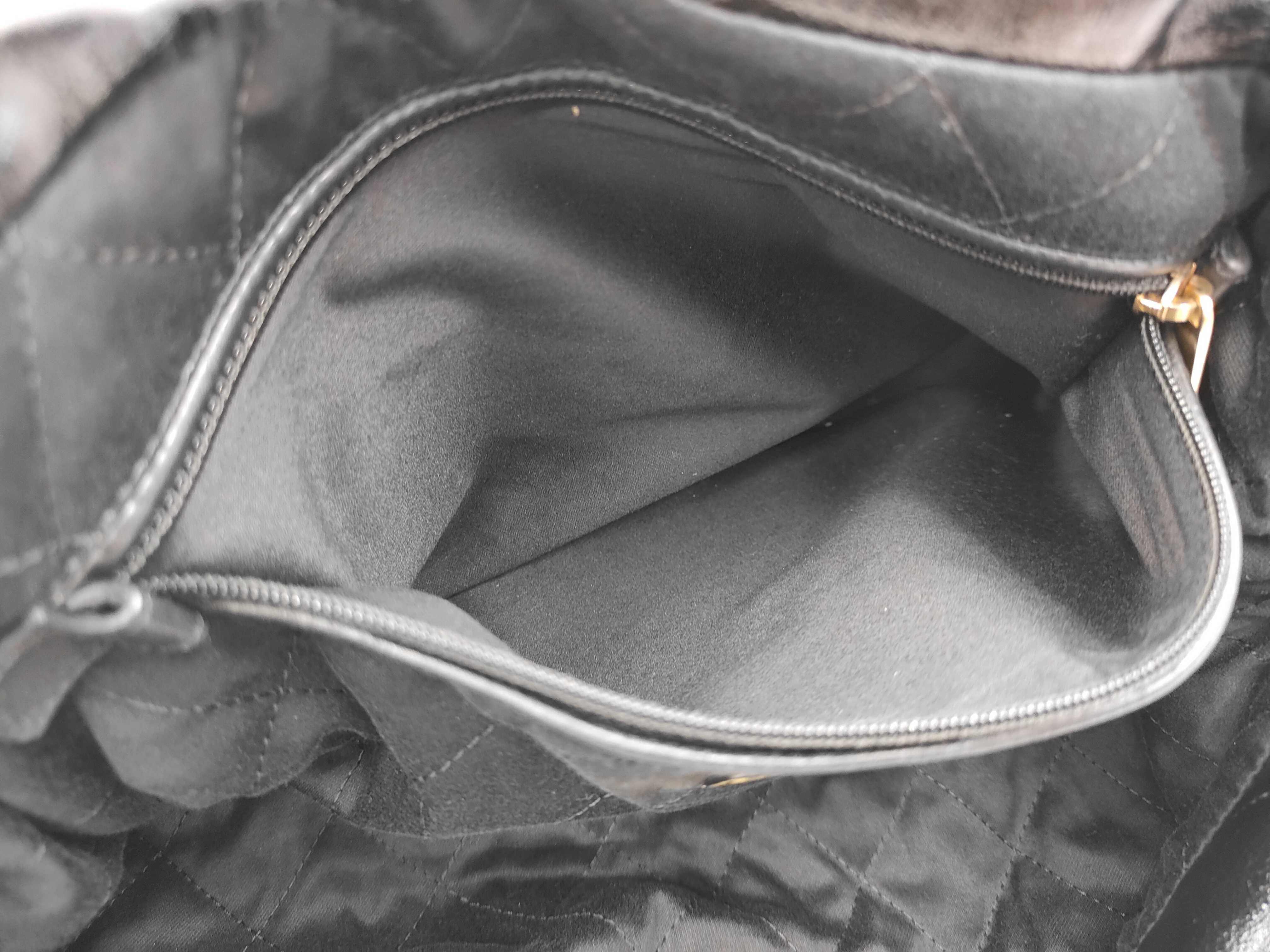 22 Small Black Shiny Calfskin Random AS3260 Bag Pouch Bag — view 11