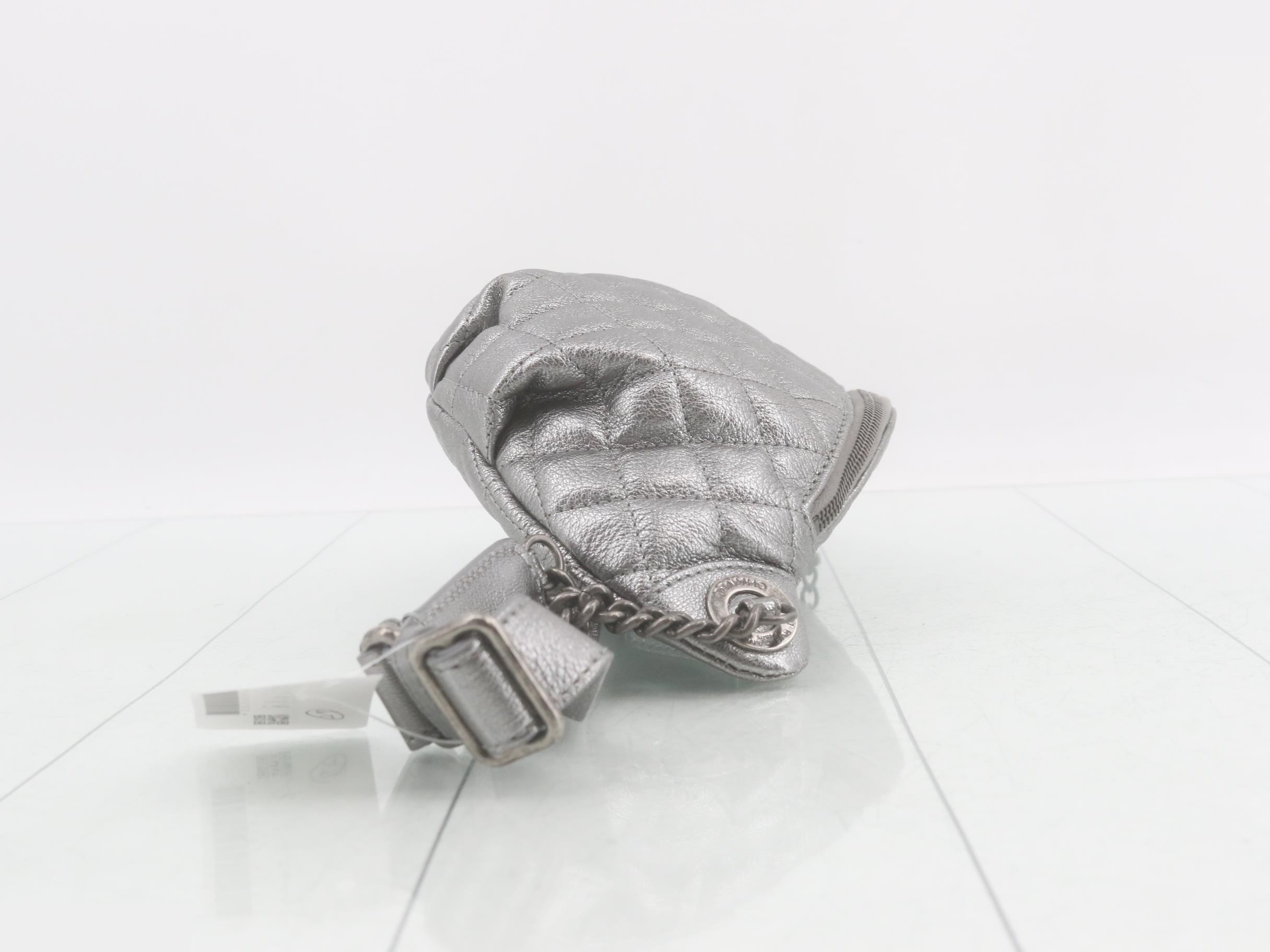 Matelassé caviar leather waist bag, silver color — view 3