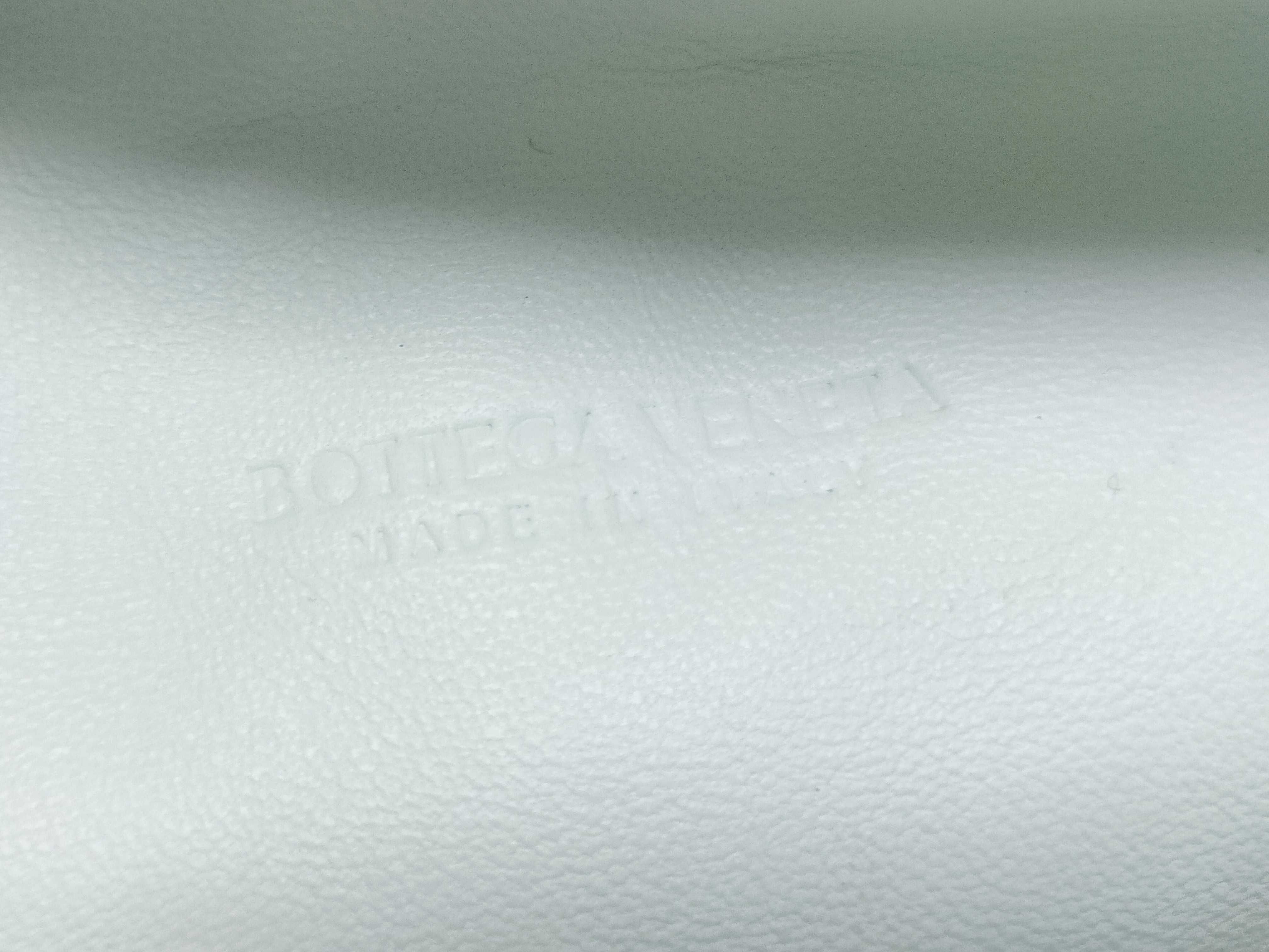 Intrecciato Bottega Veneta Wallace Intrecciato Shoulder Bag — view 11