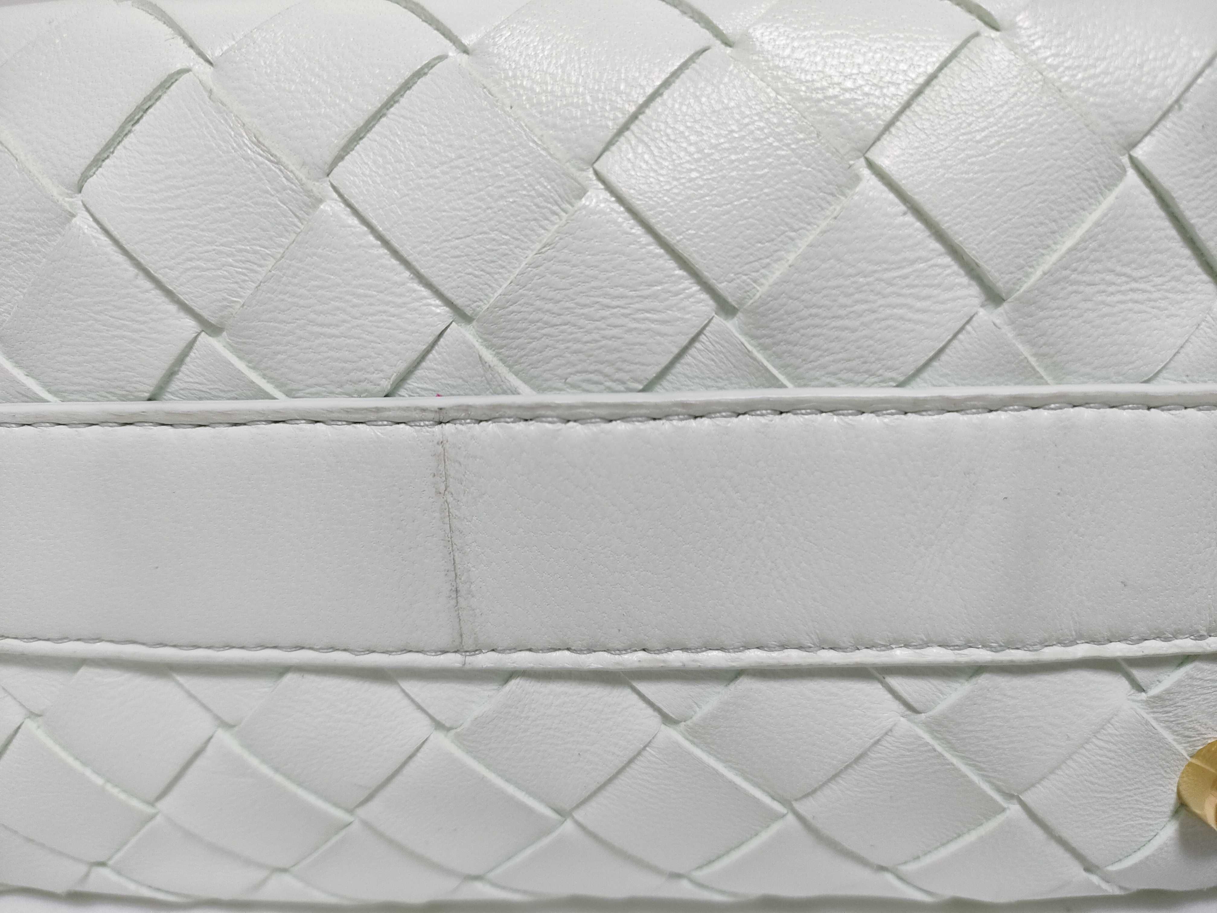 Intrecciato Bottega Veneta Wallace Intrecciato Shoulder Bag — view 13