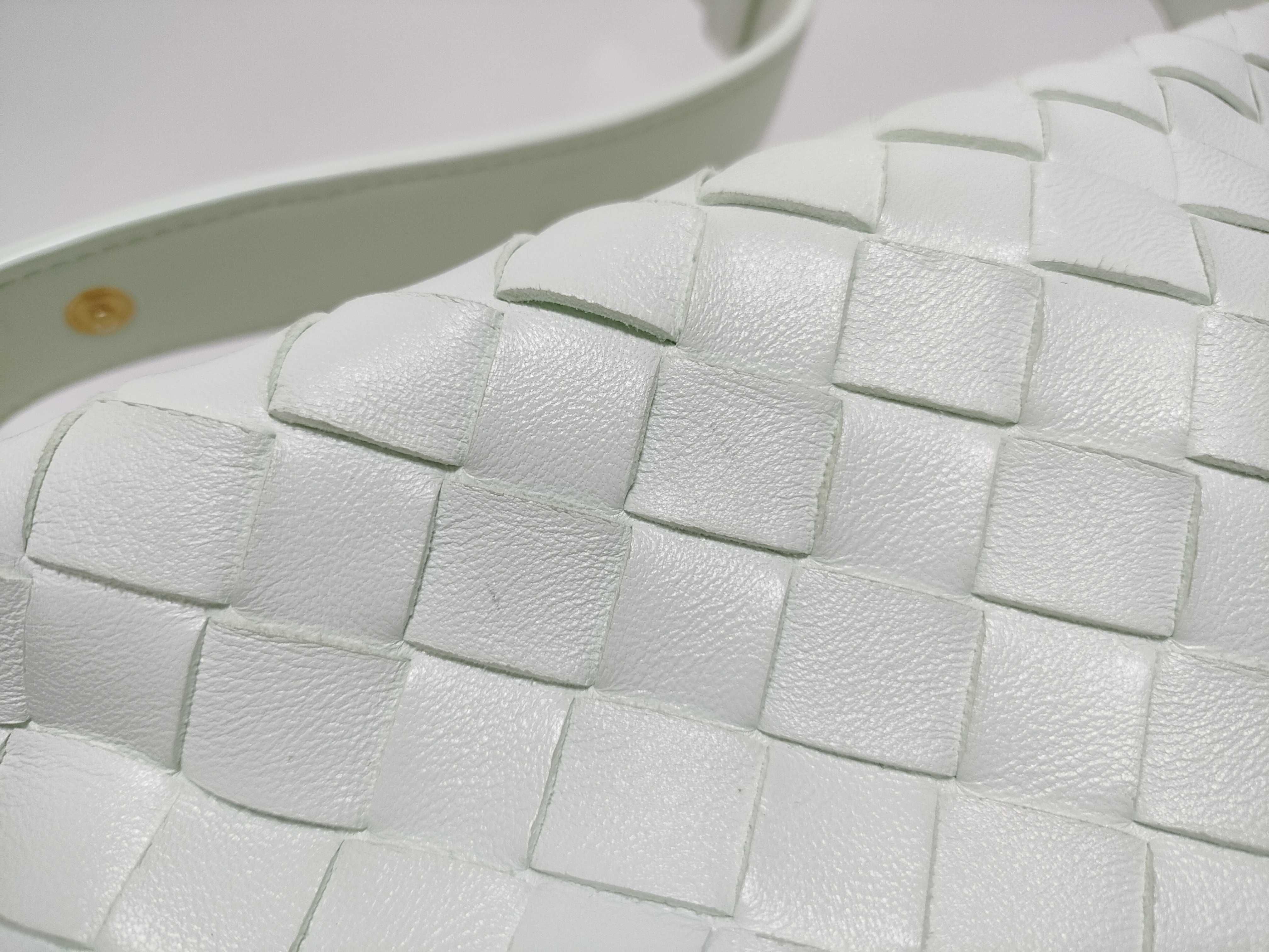 Intrecciato Bottega Veneta Wallace Intrecciato Shoulder Bag — view 14
