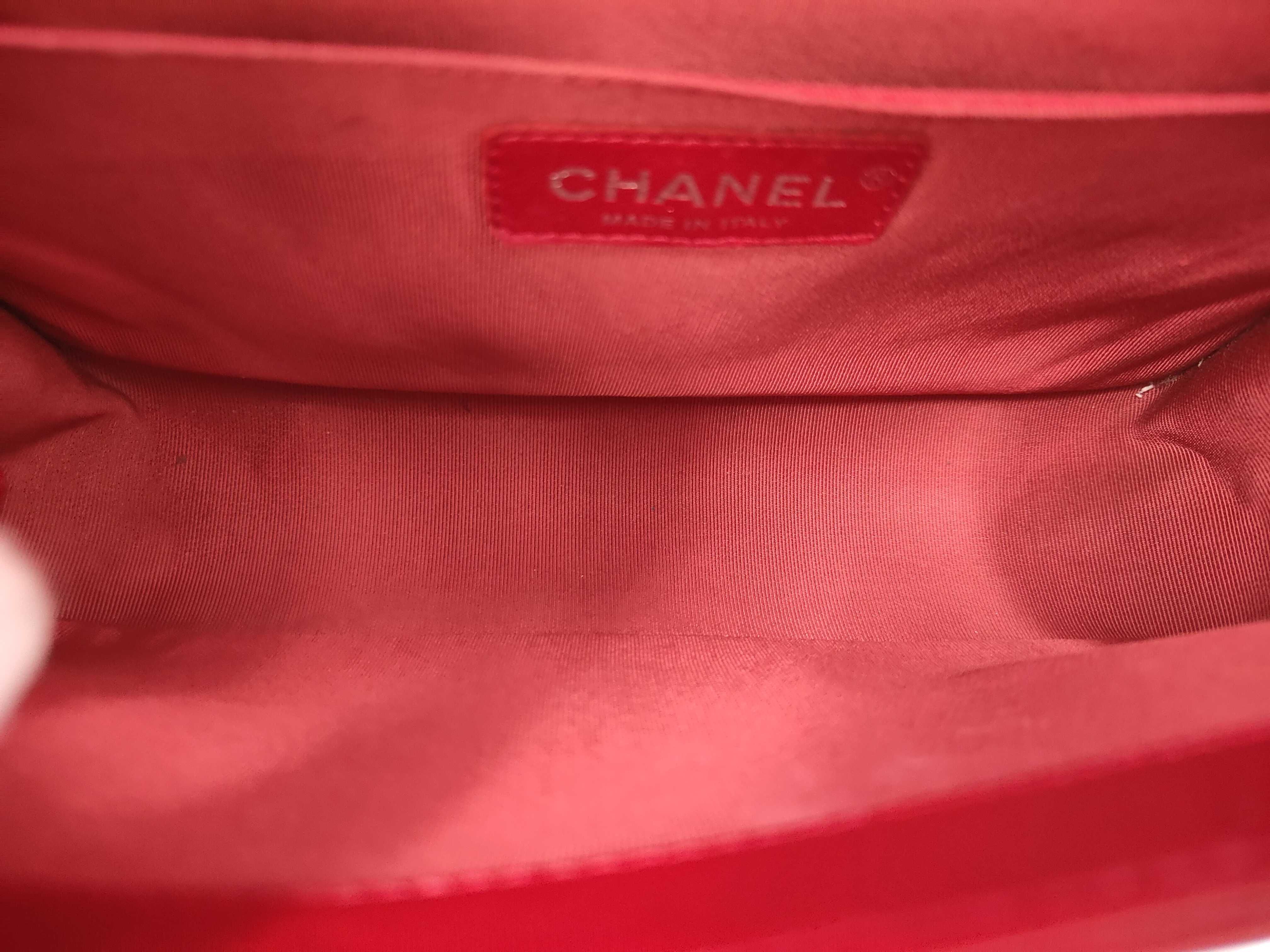 Diana 25 Matelassé Lambskin Red Shoulder Bag — view 10